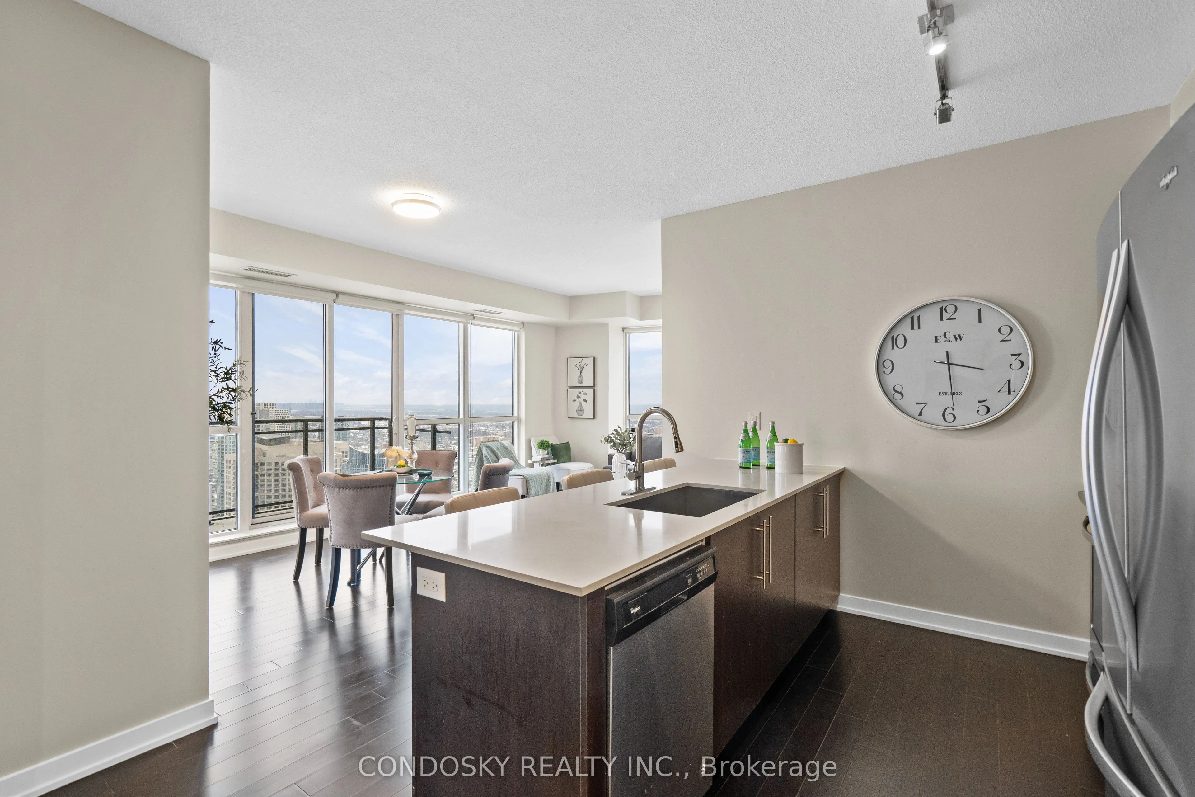 510 Curran Place #4109