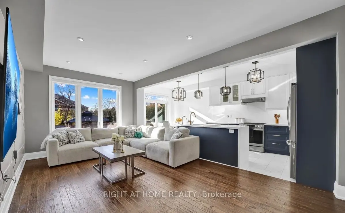 43 Diamond Leaf Lane