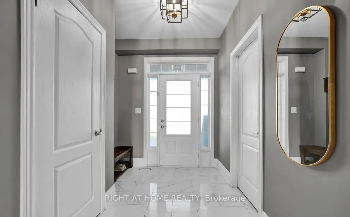 43 Diamond Leaf Lane