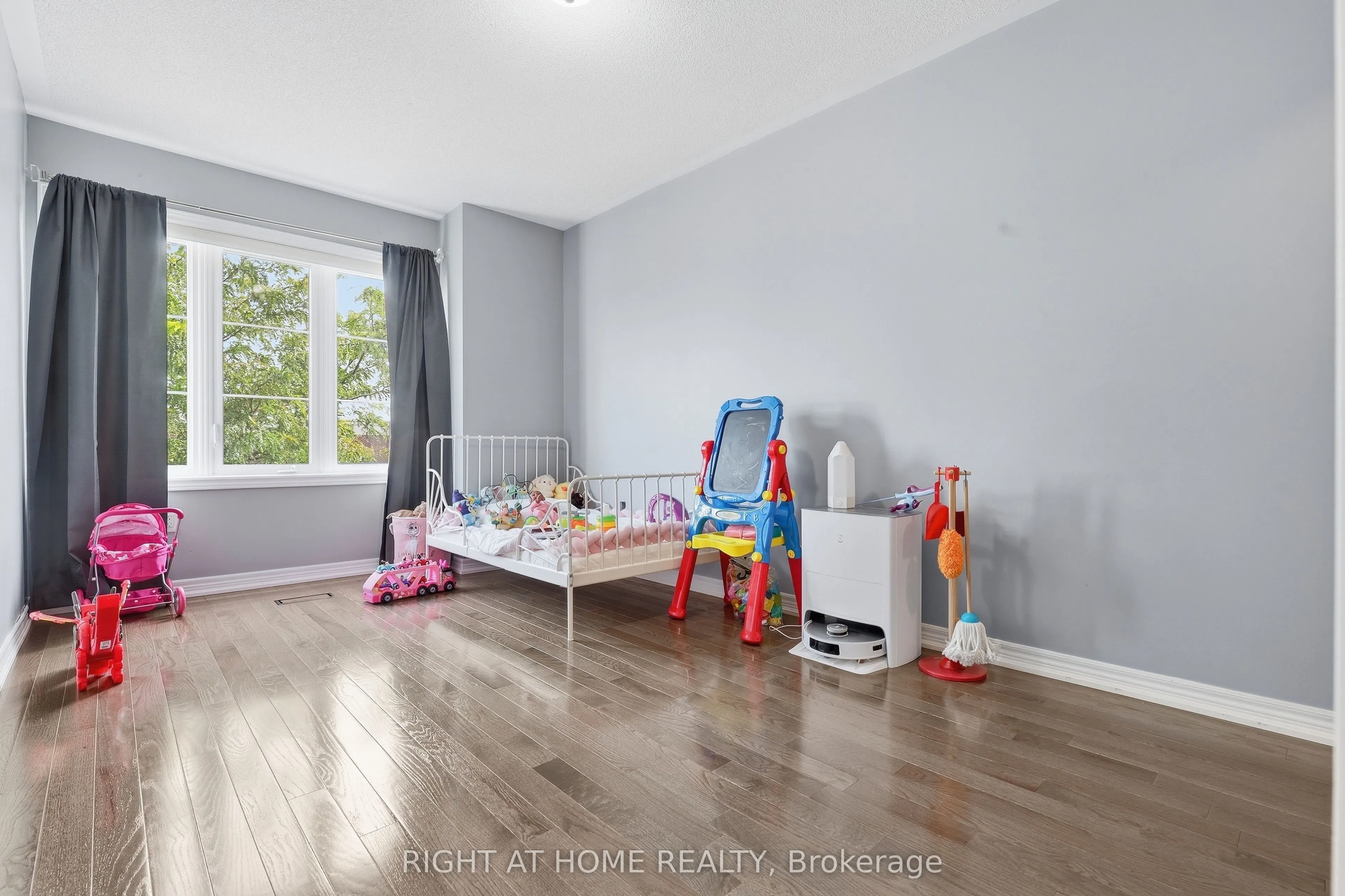43 Diamond Leaf Lane