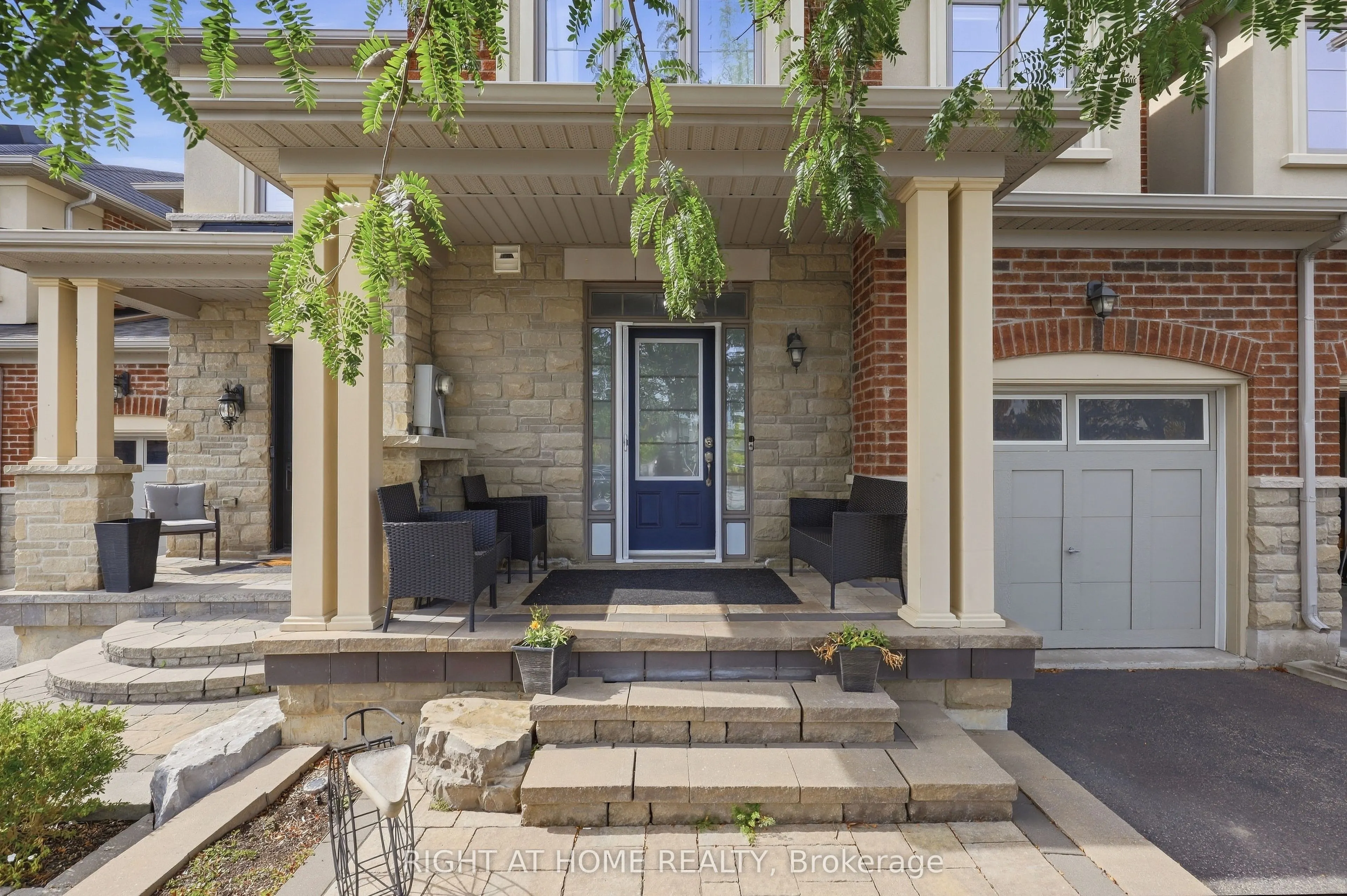 43 Diamond Leaf Lane