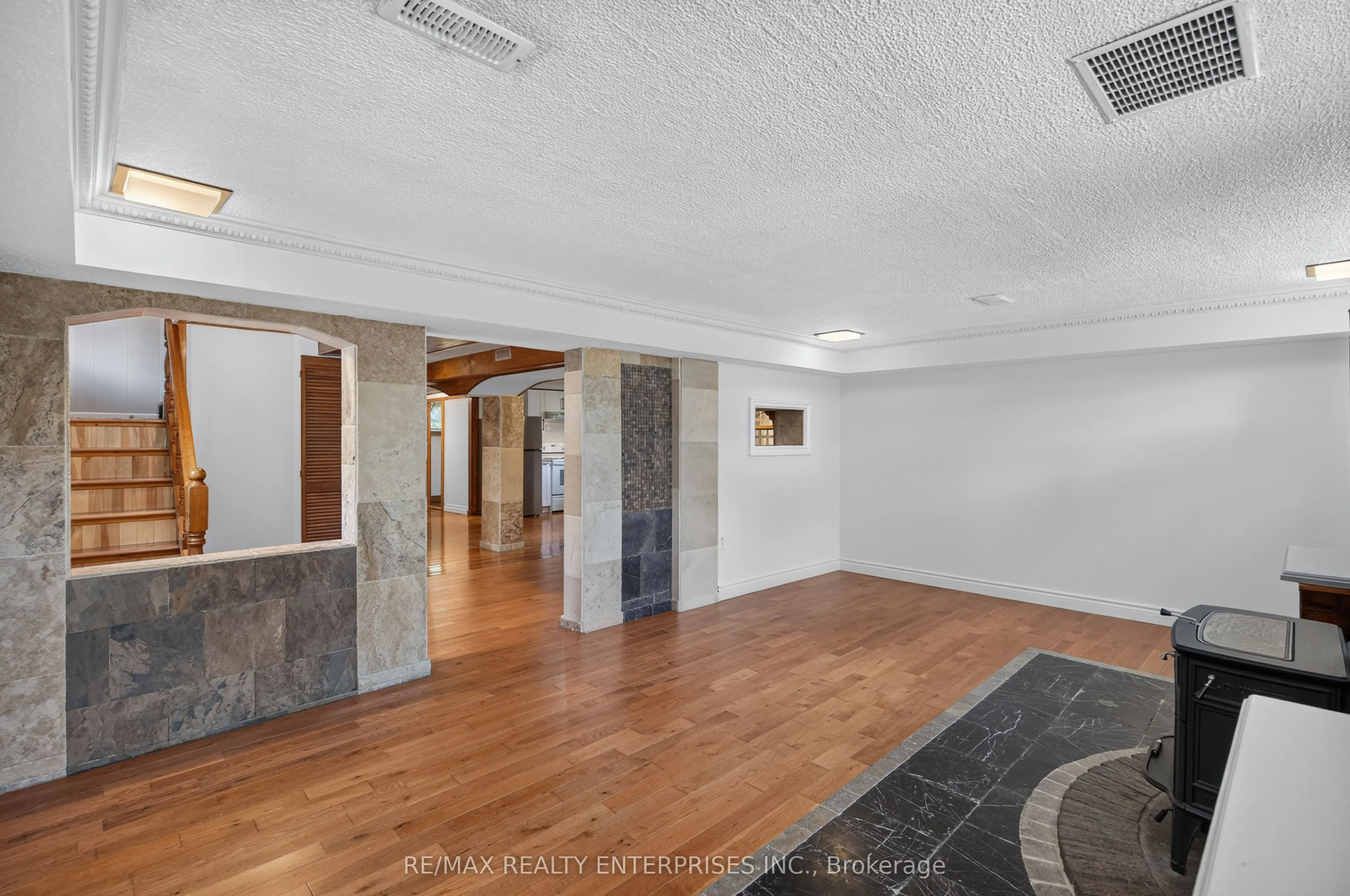 1282 Daimler Road