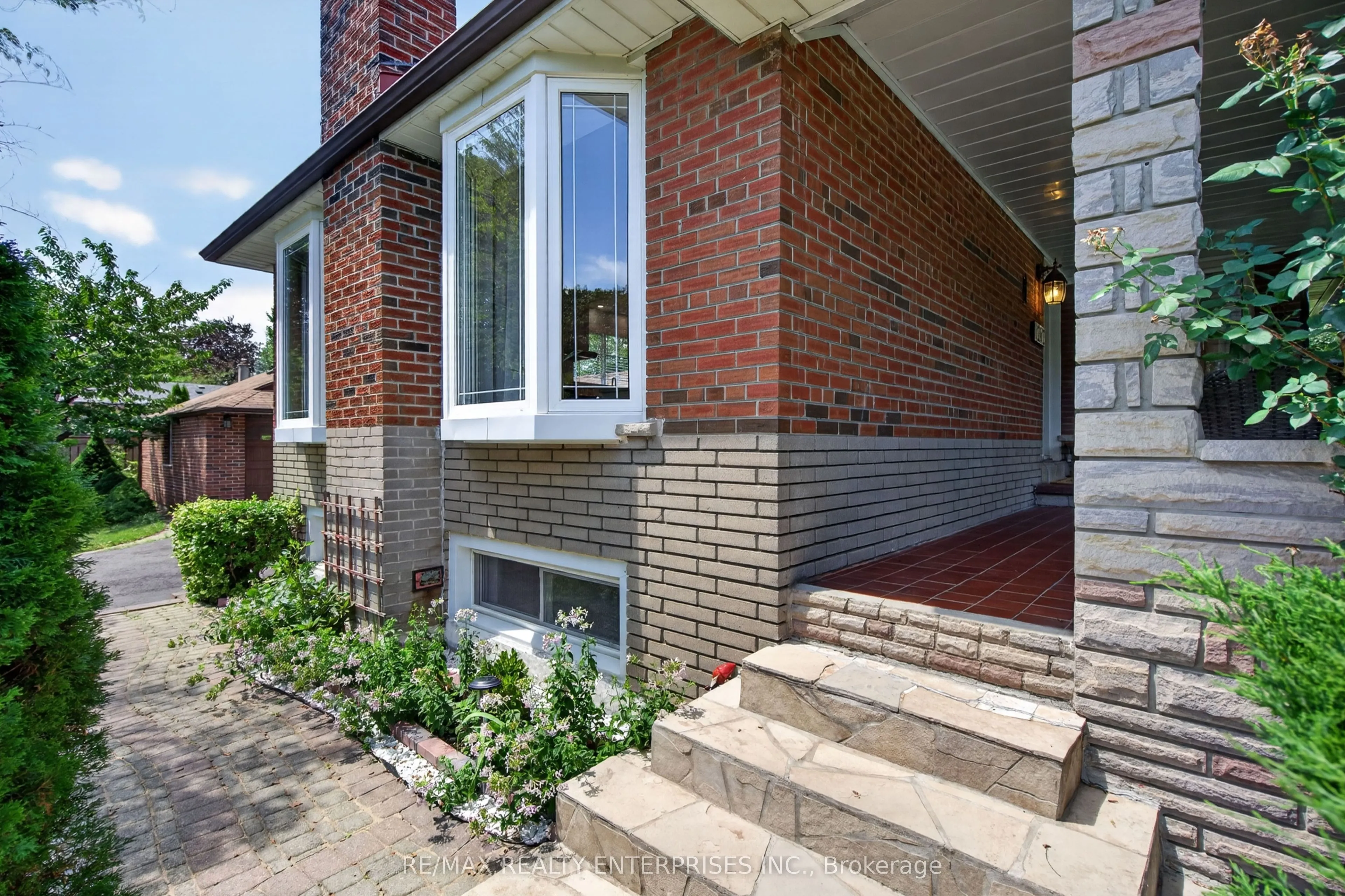 1282 Daimler Road