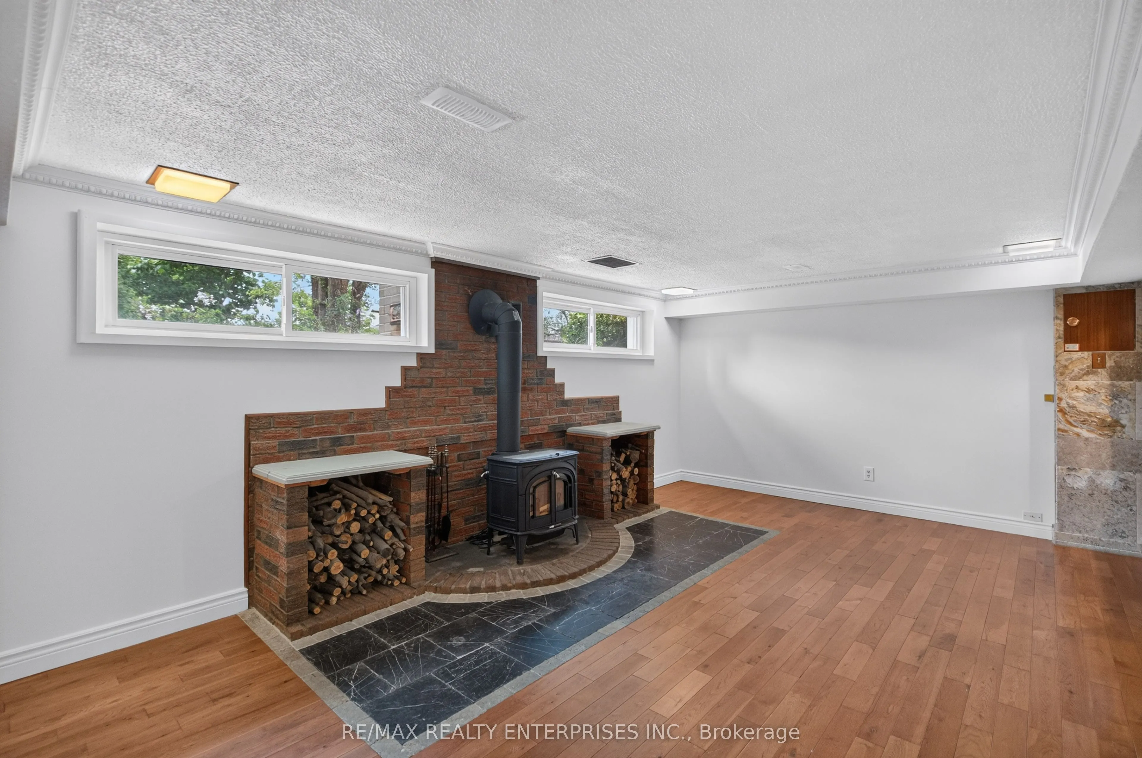 1282 Daimler Road