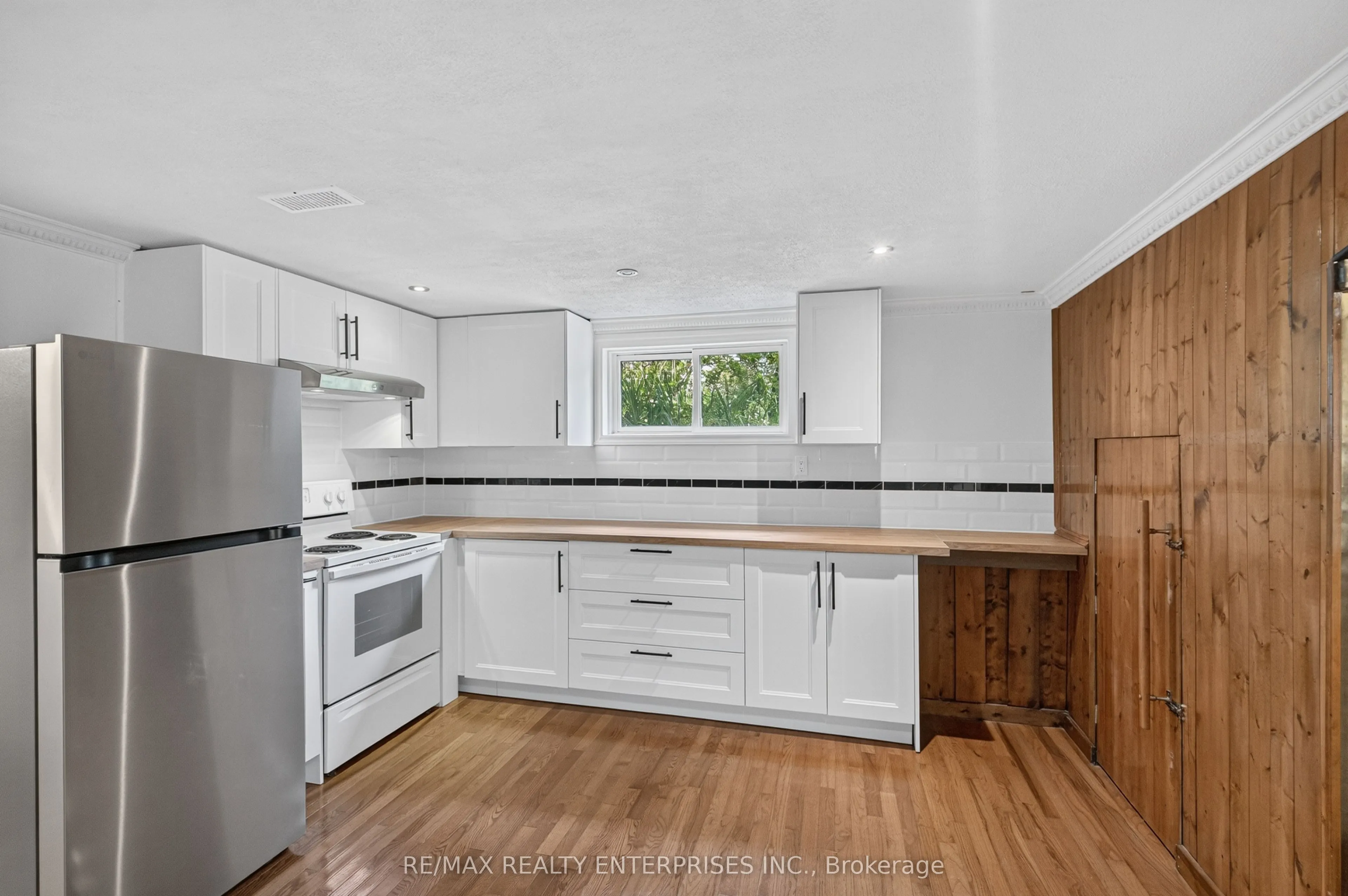 1282 Daimler Road