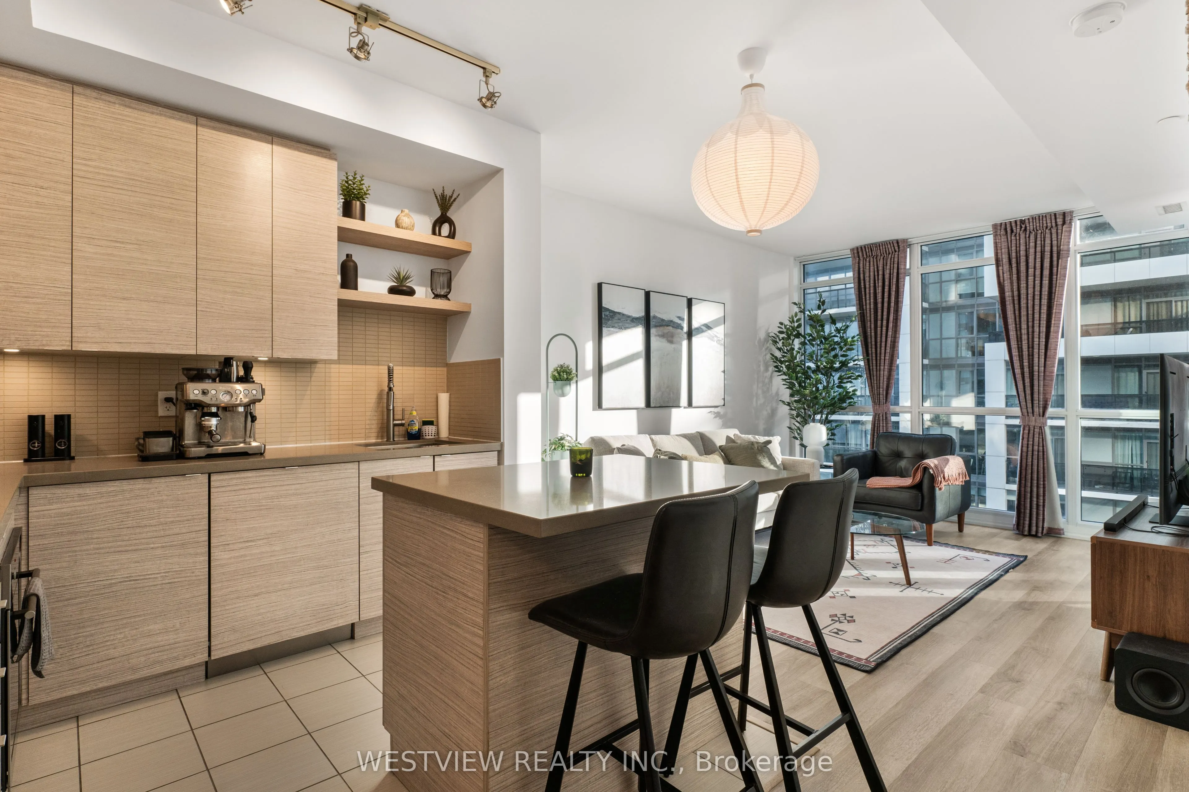 59 Annie Craig Drive #906