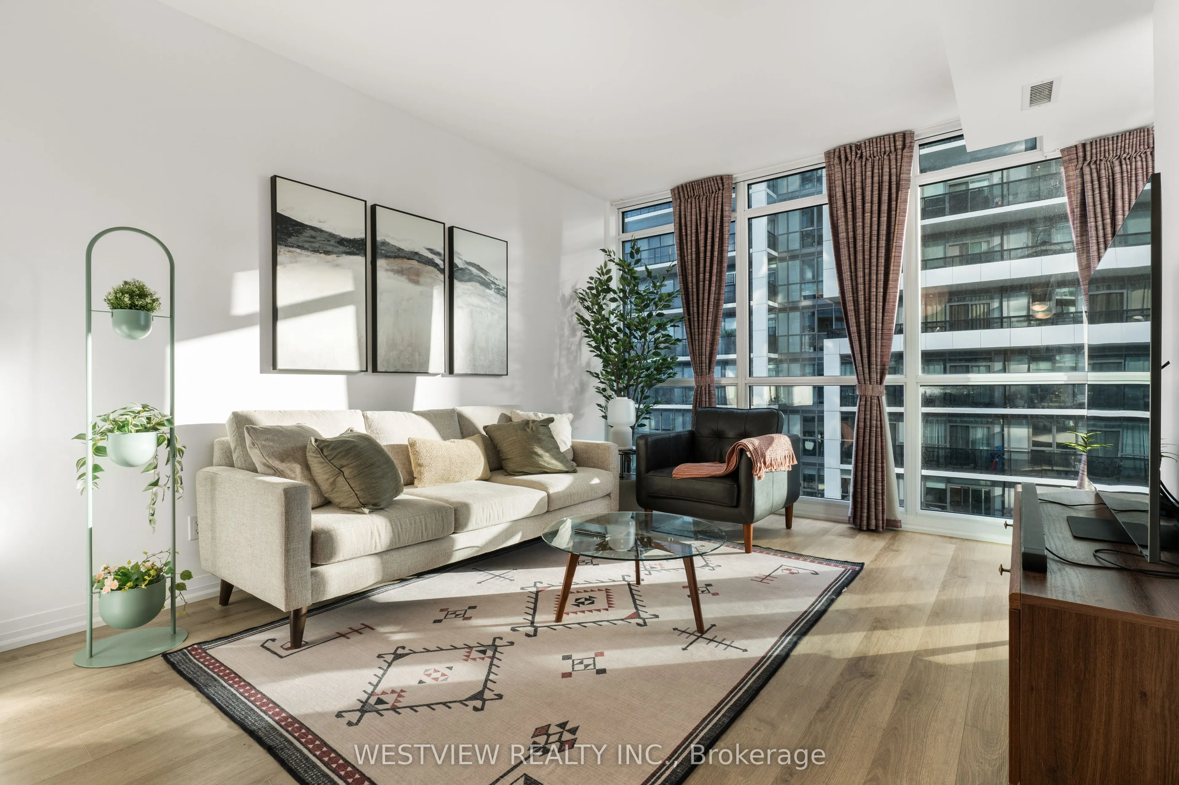 59 Annie Craig Drive #906