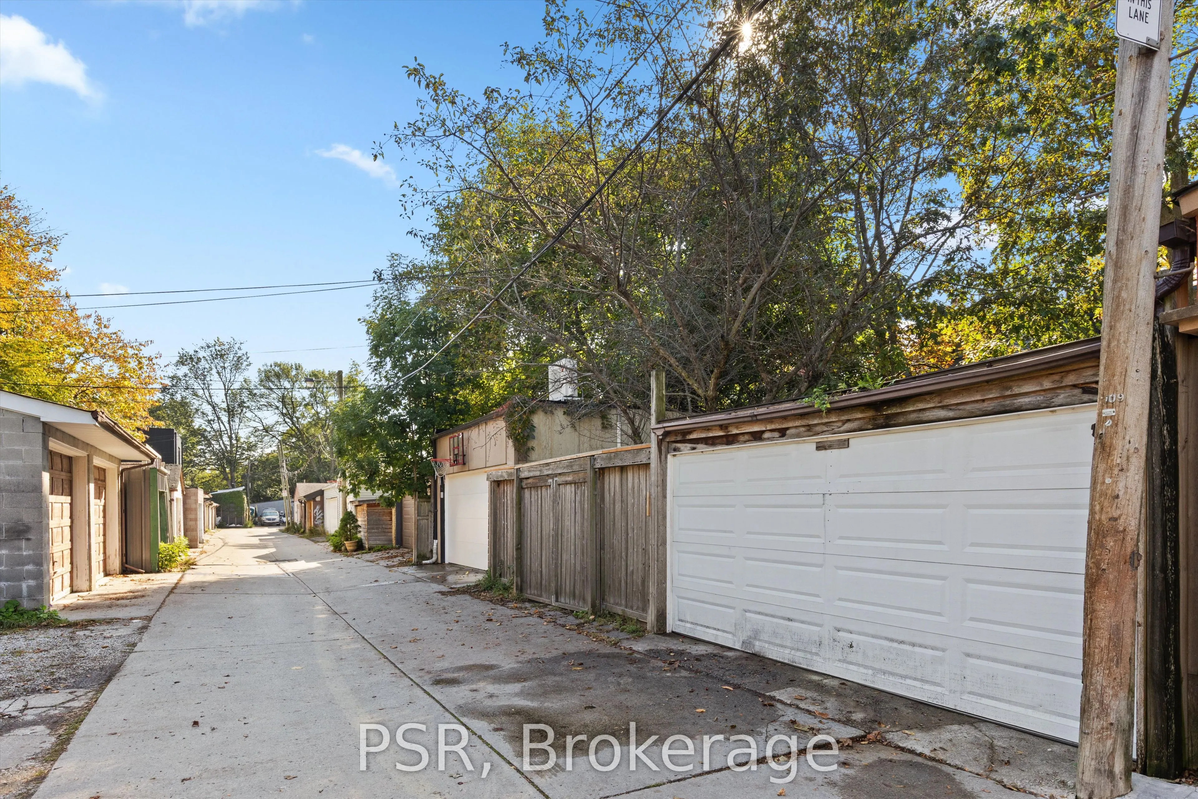 109 Macdonell Avenue