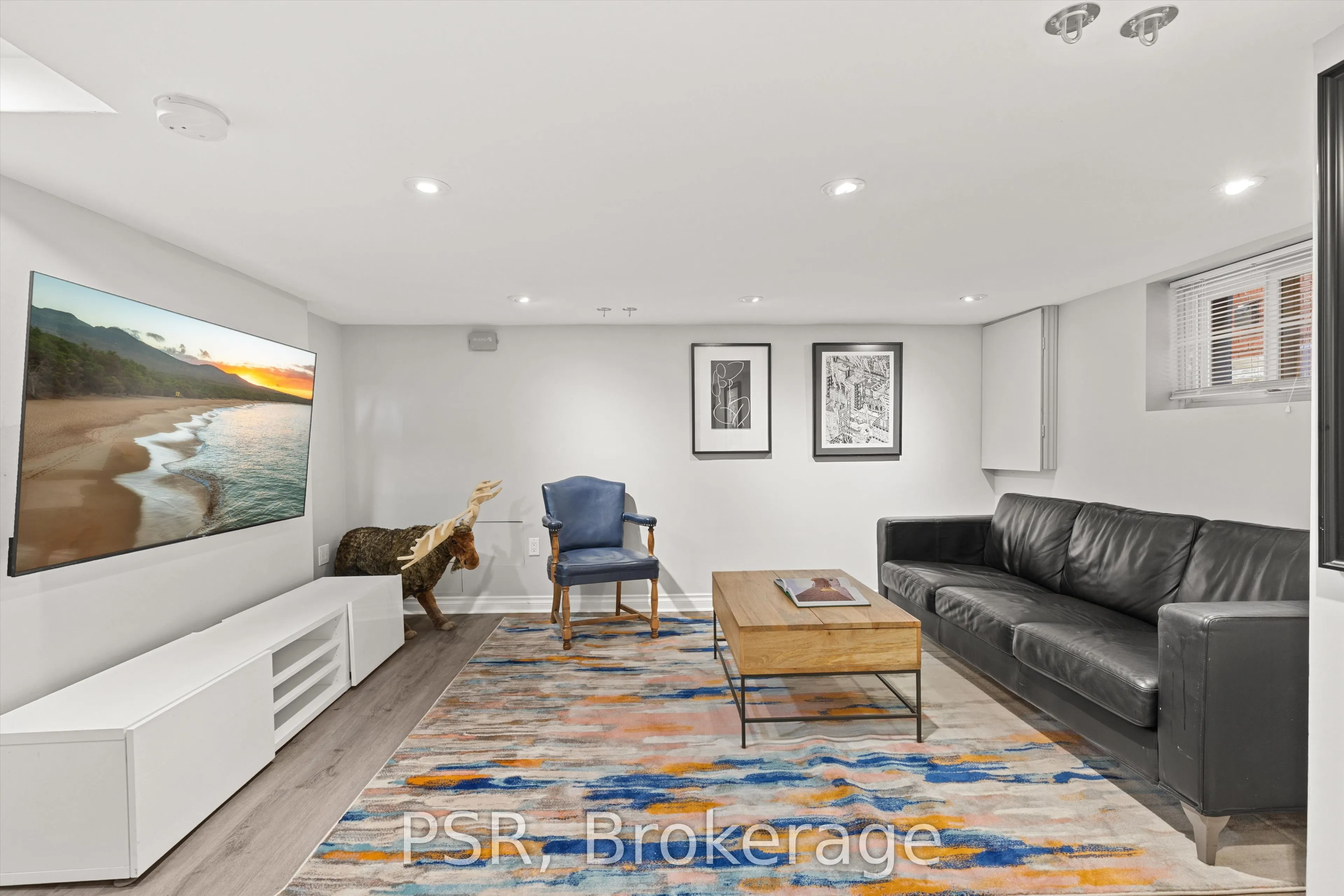 109 Macdonell Avenue