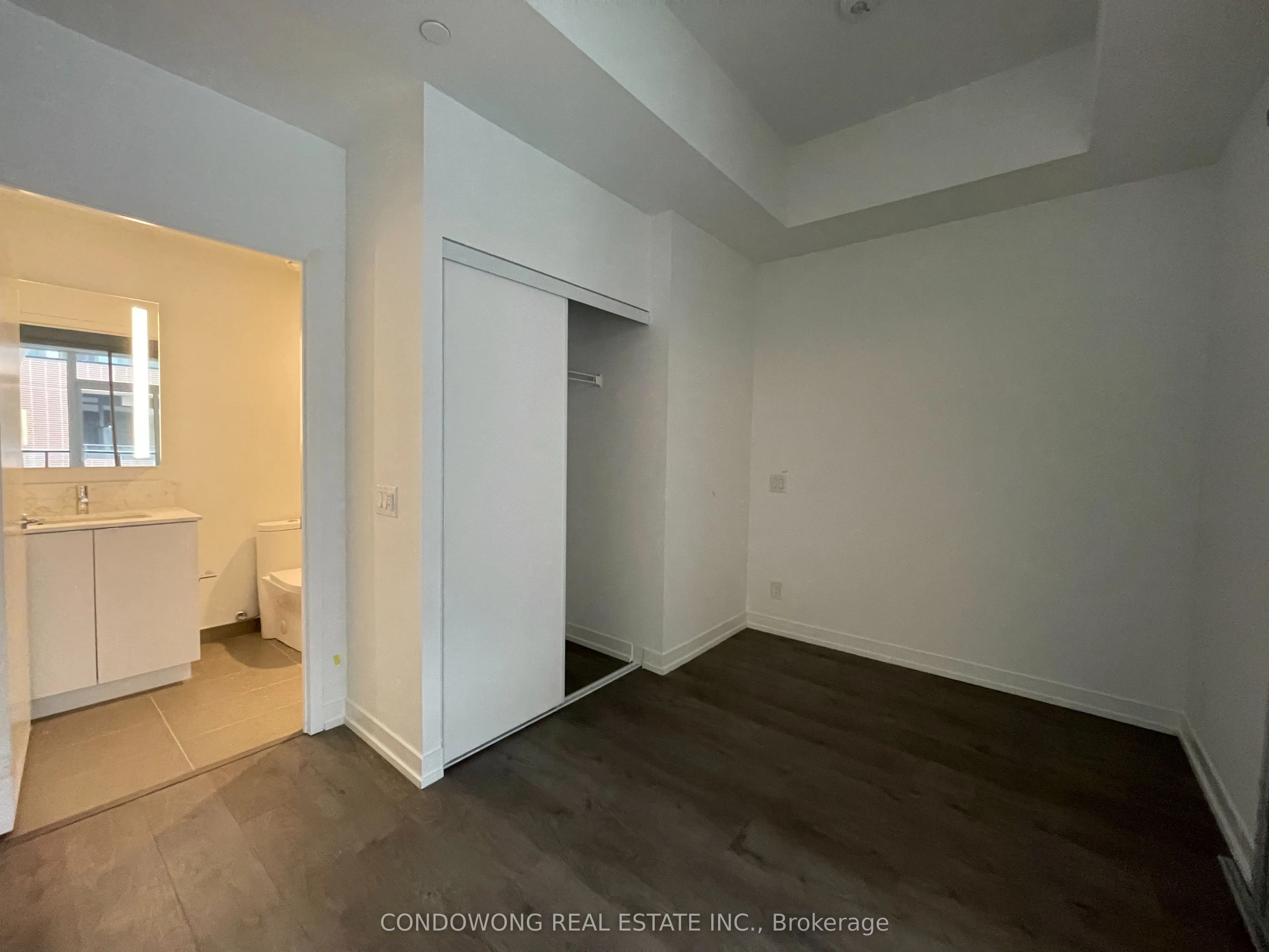 270 Dufferin Street #LP9