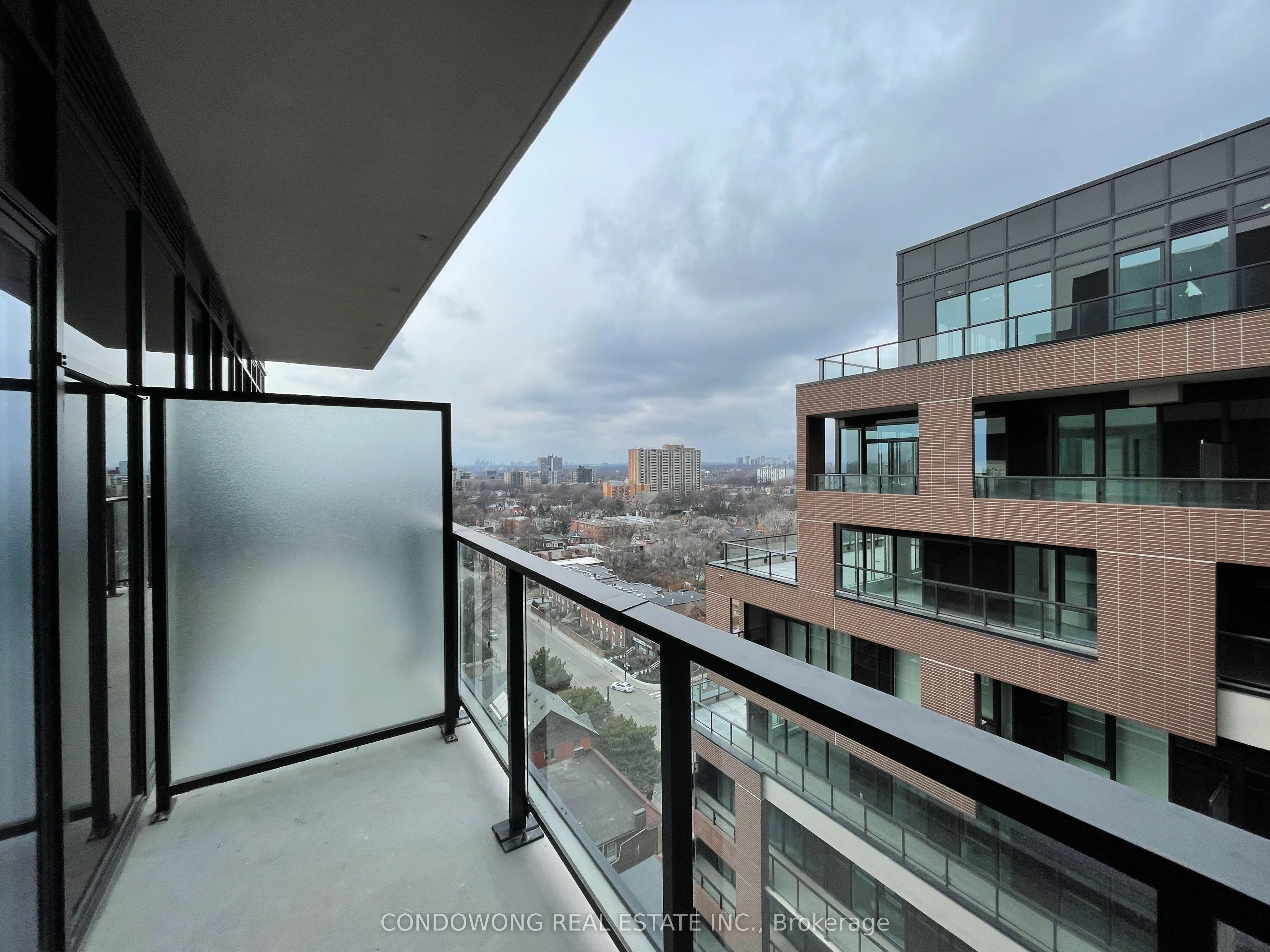 270 Dufferin Street #LP9