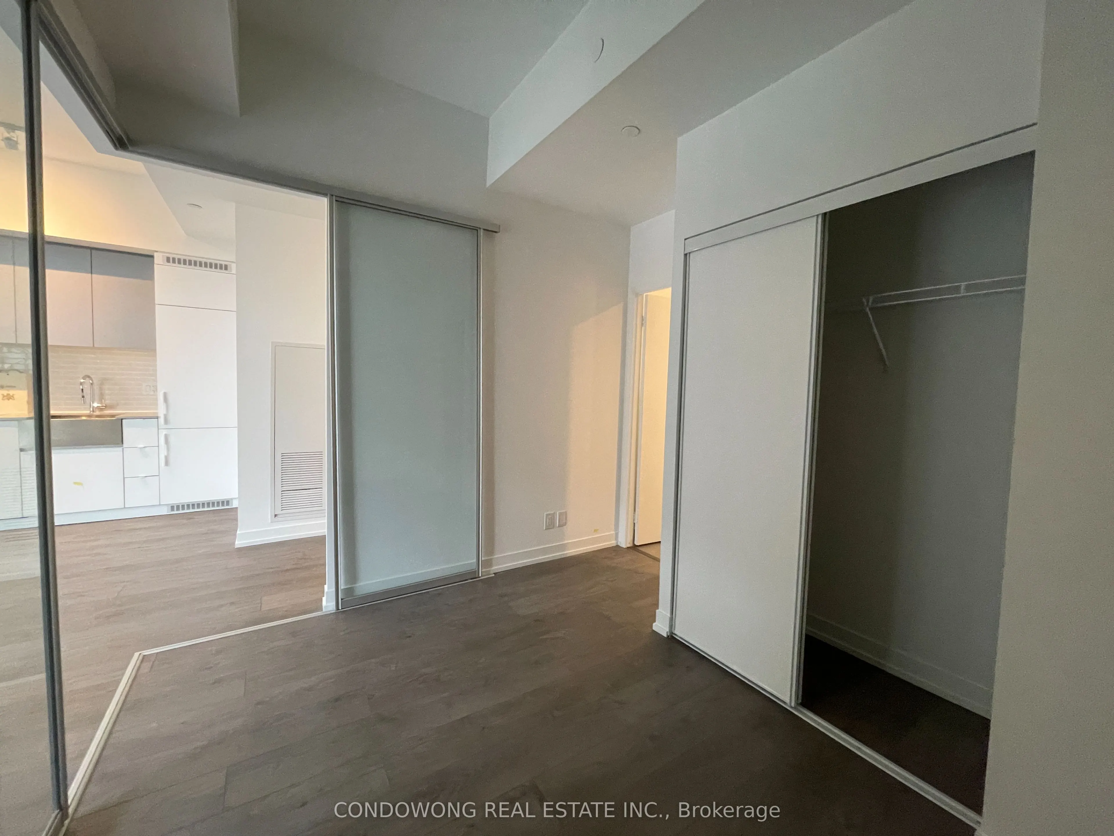 270 Dufferin Street #LP9