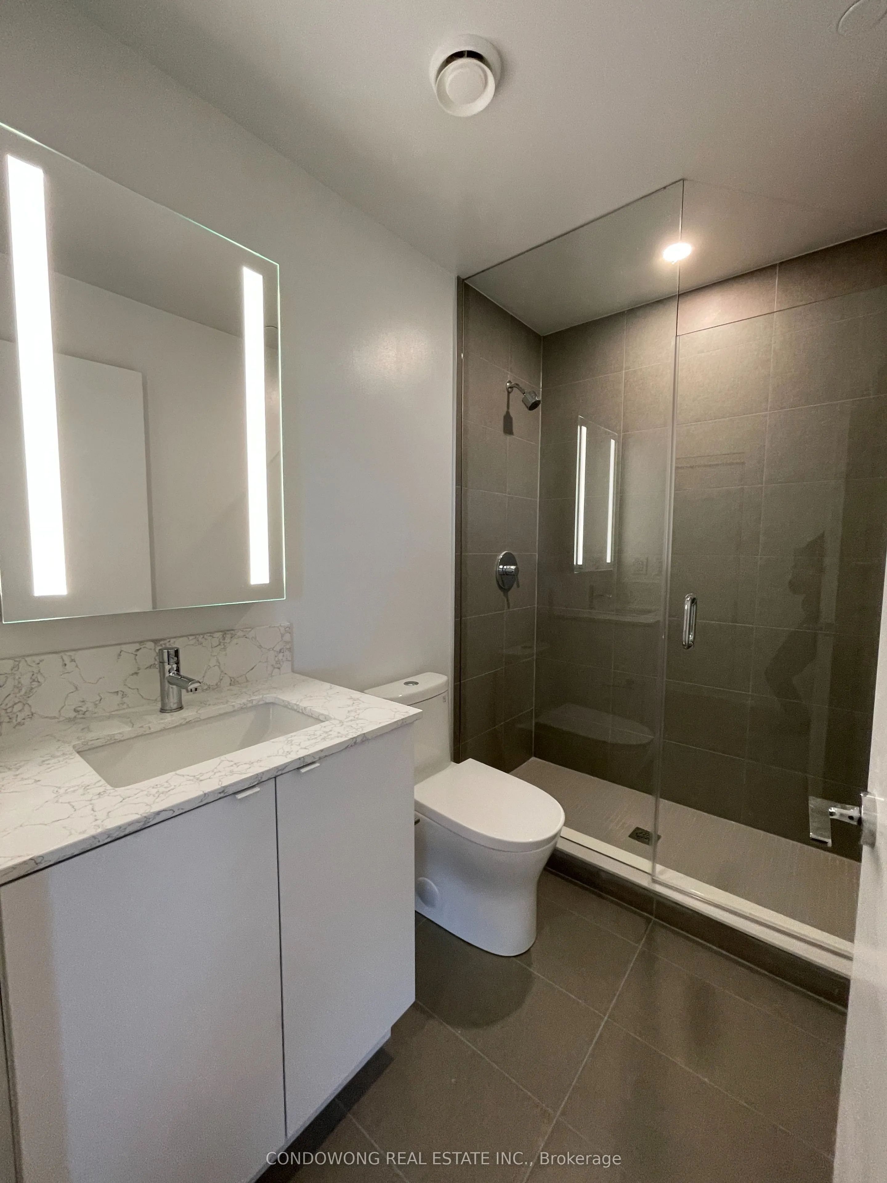 270 Dufferin Street #LP9