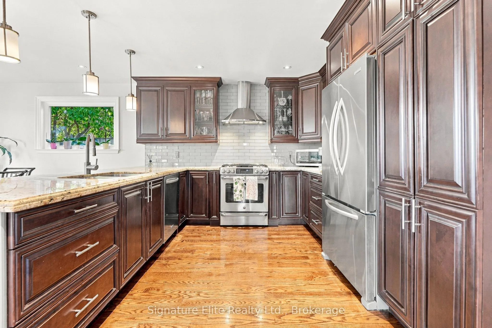 190 Longwood Drive