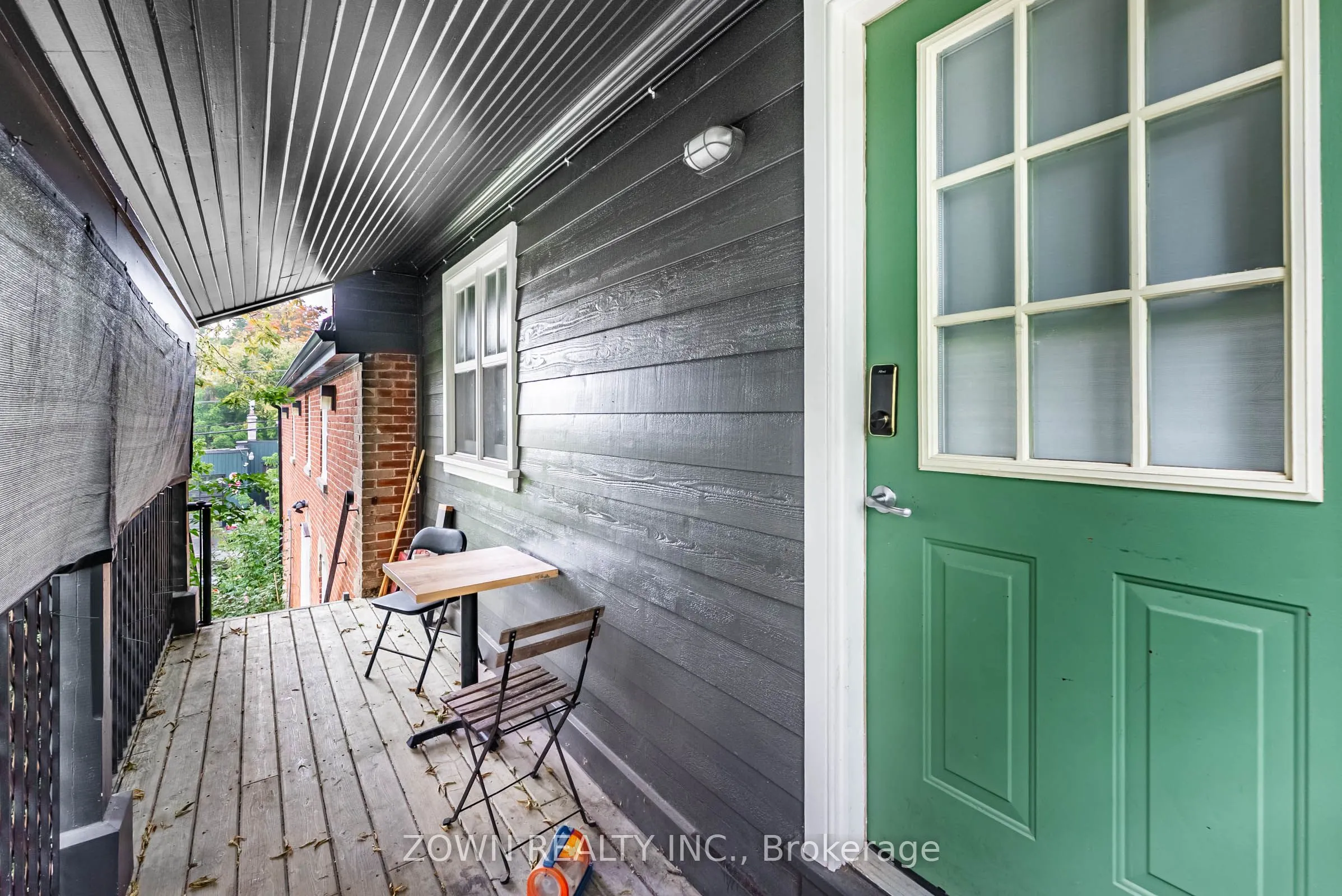 17277 Old Main Street #Upper