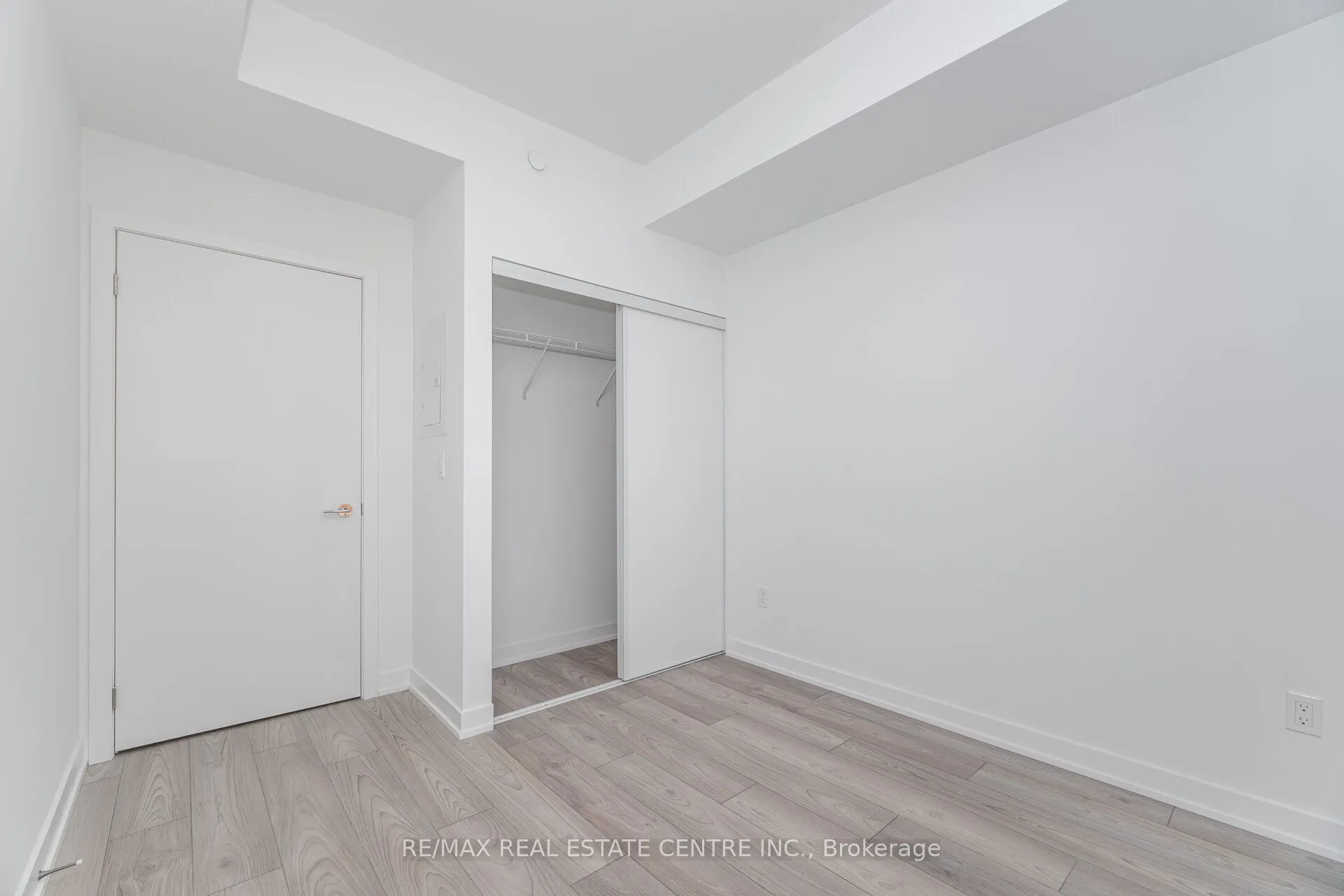 1007 The Queensway #432