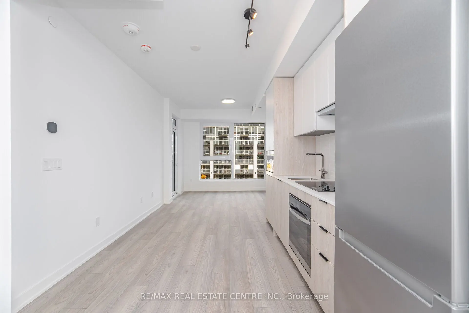 1007 The Queensway #432