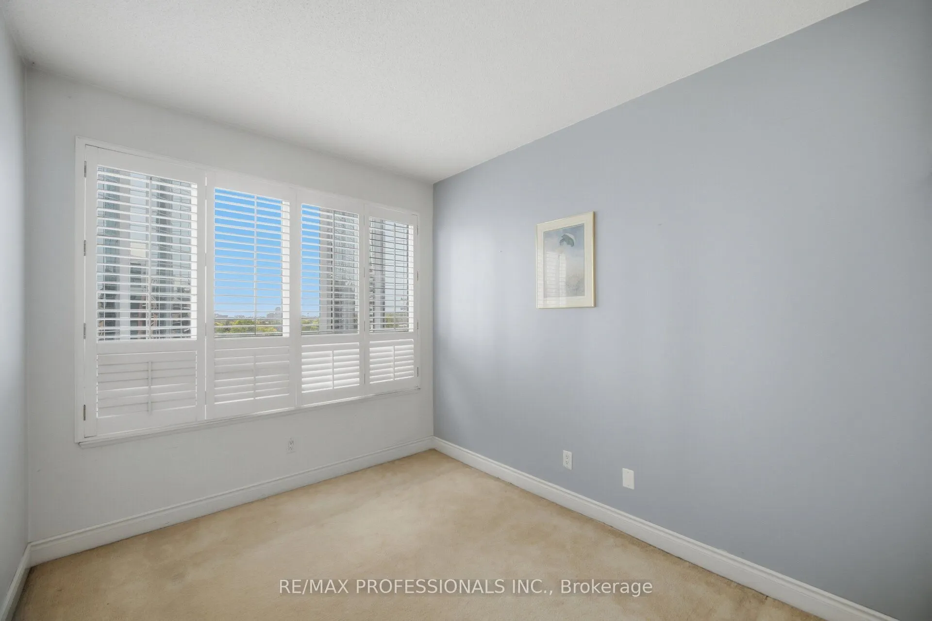 2 Aberfoyle Crescent N #901