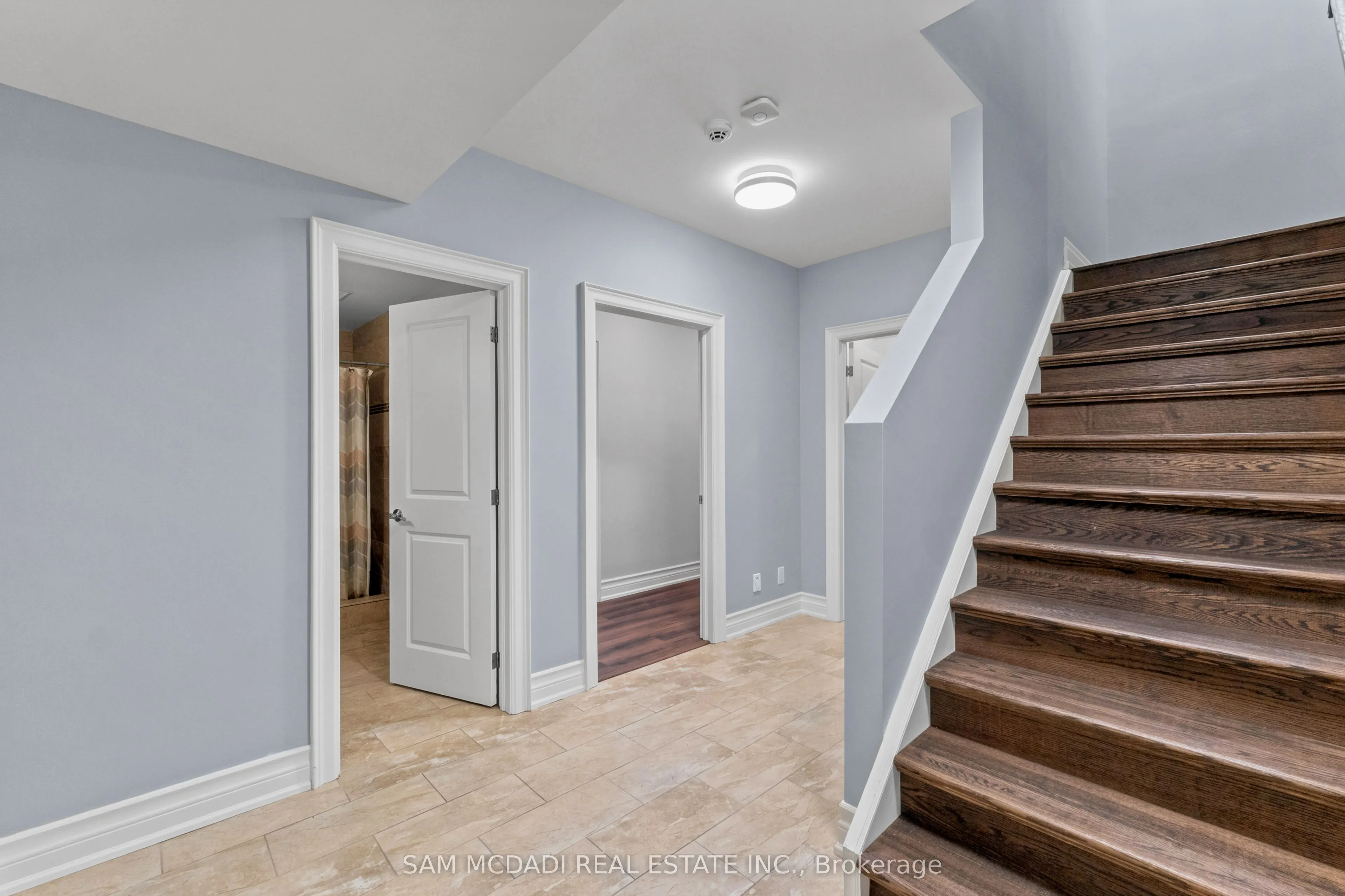 955 Caldwell Avenue