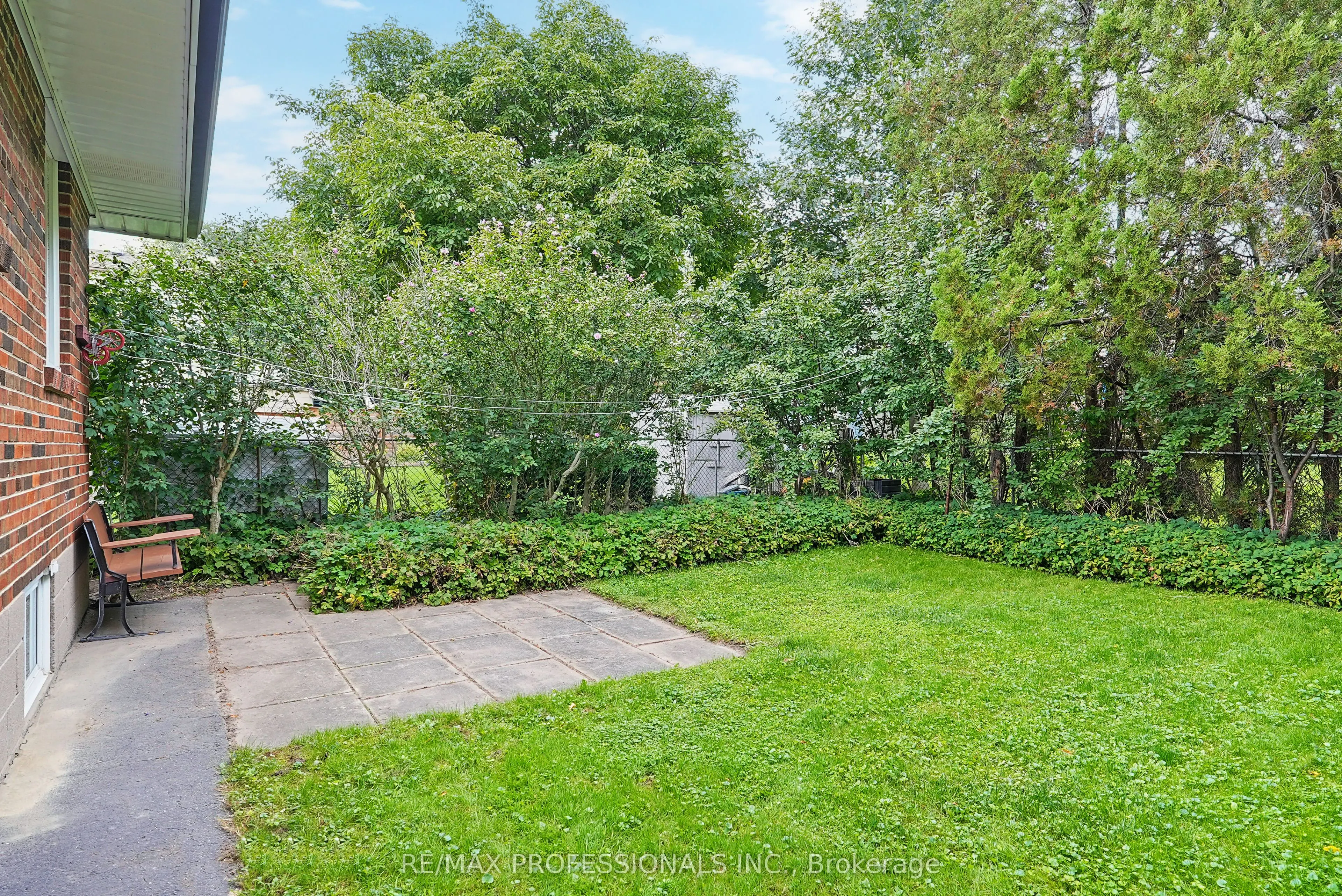 45 Fernalroy Boulevard