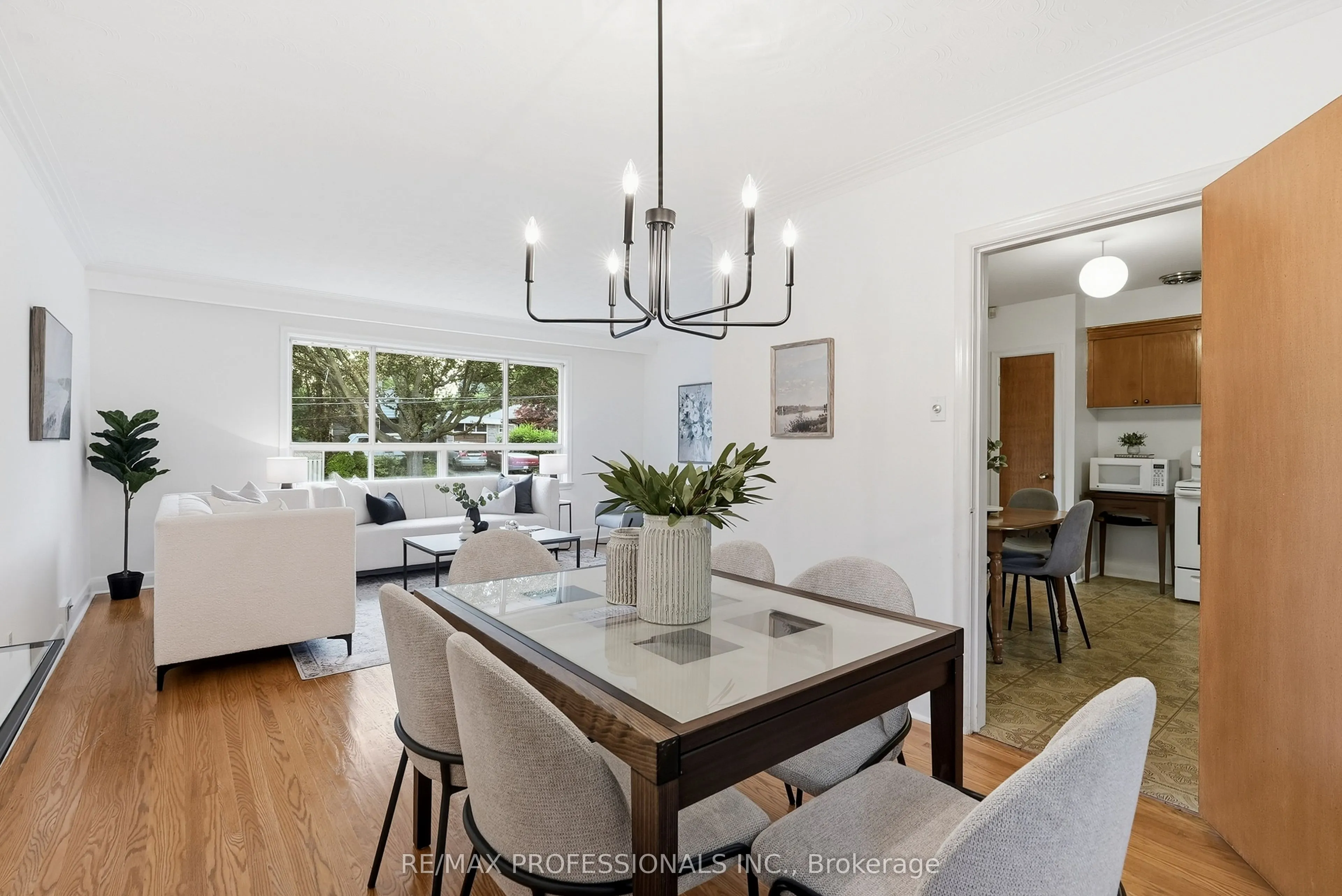 45 Fernalroy Boulevard
