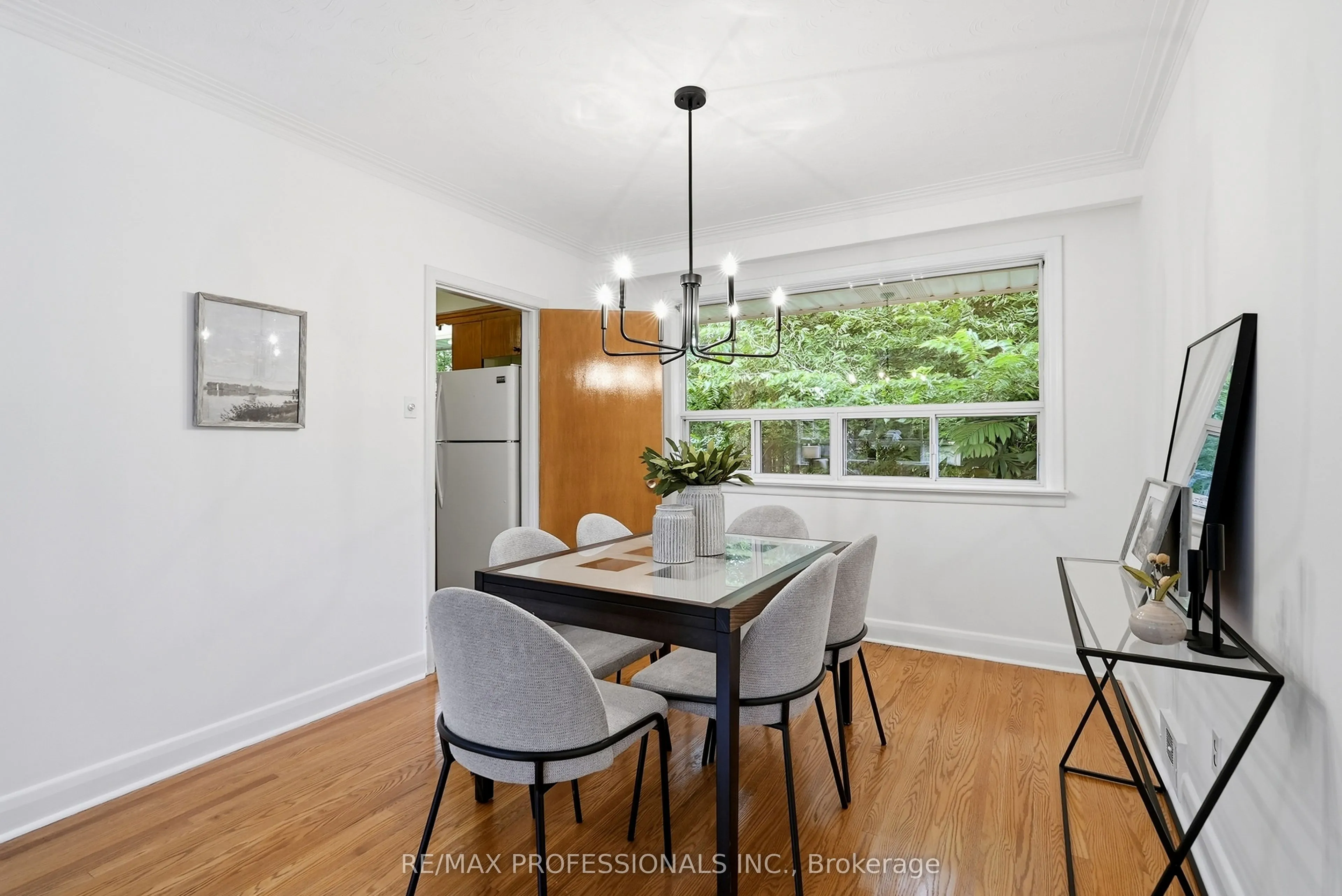 45 Fernalroy Boulevard