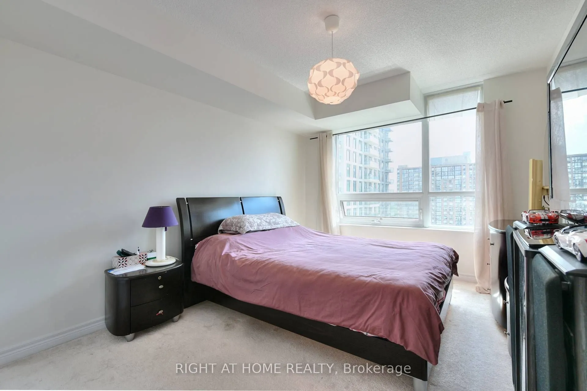 208 Enfield Place #2005