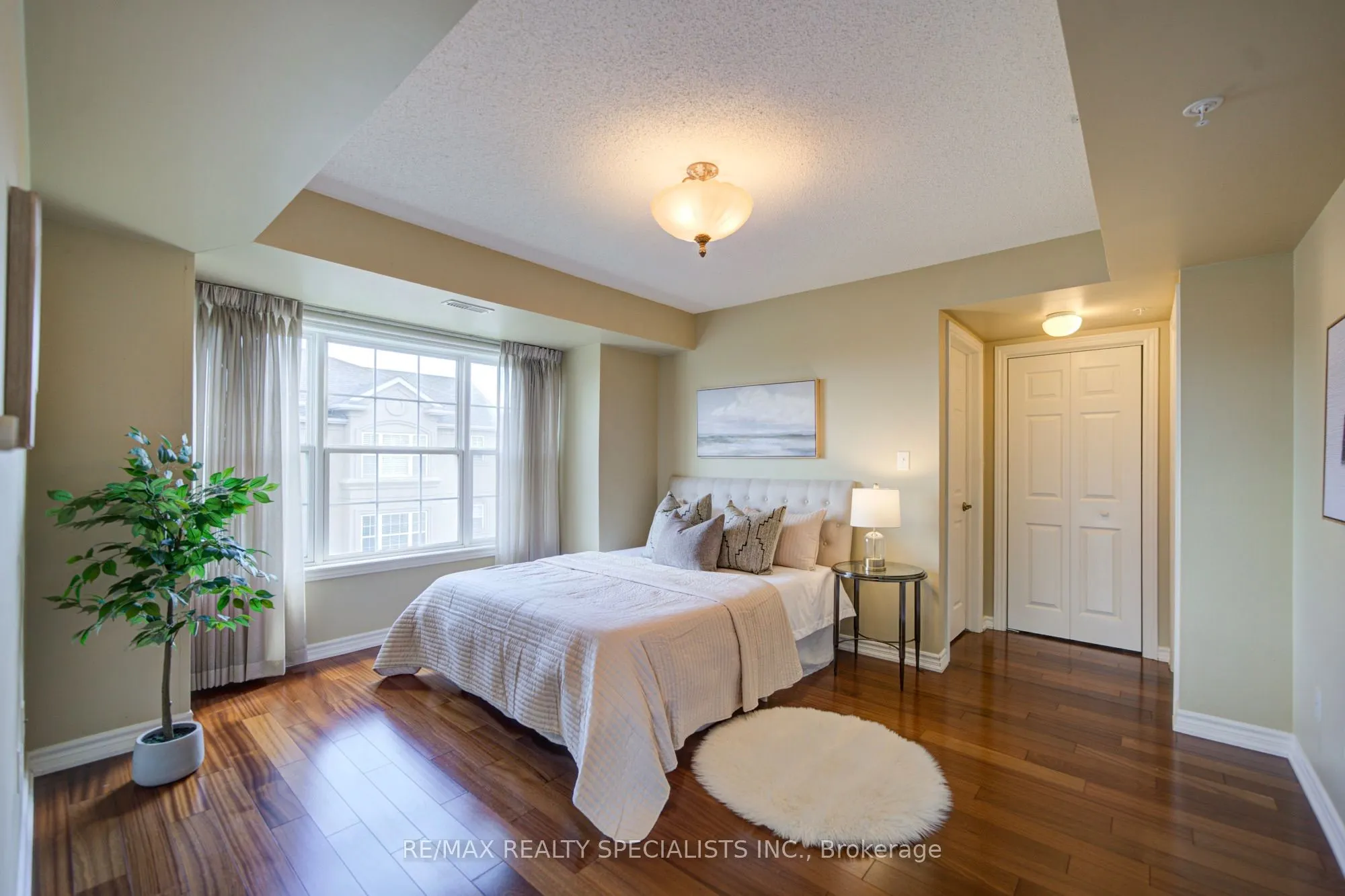 1483 Maple Avenue #414