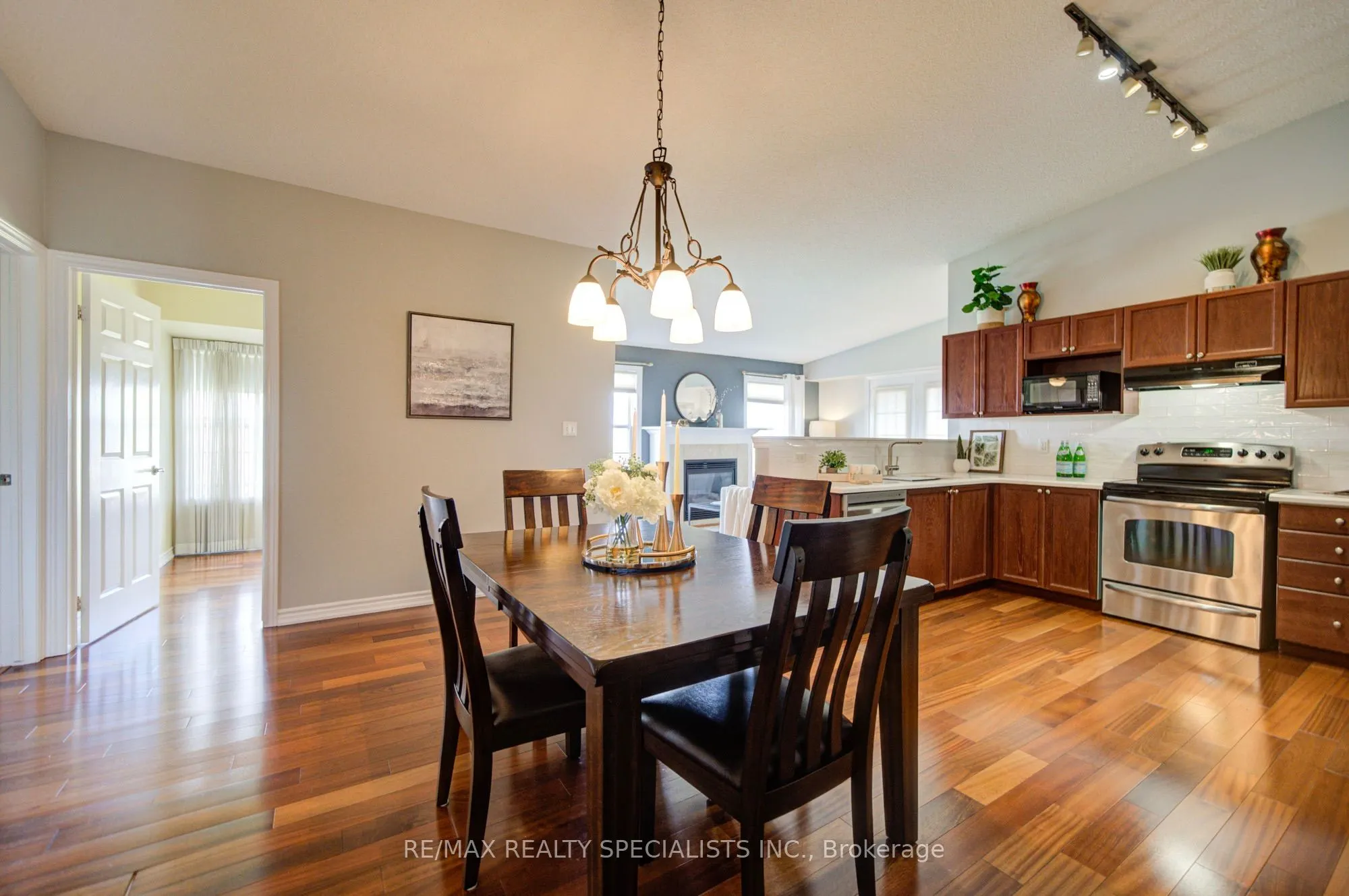 1483 Maple Avenue #414