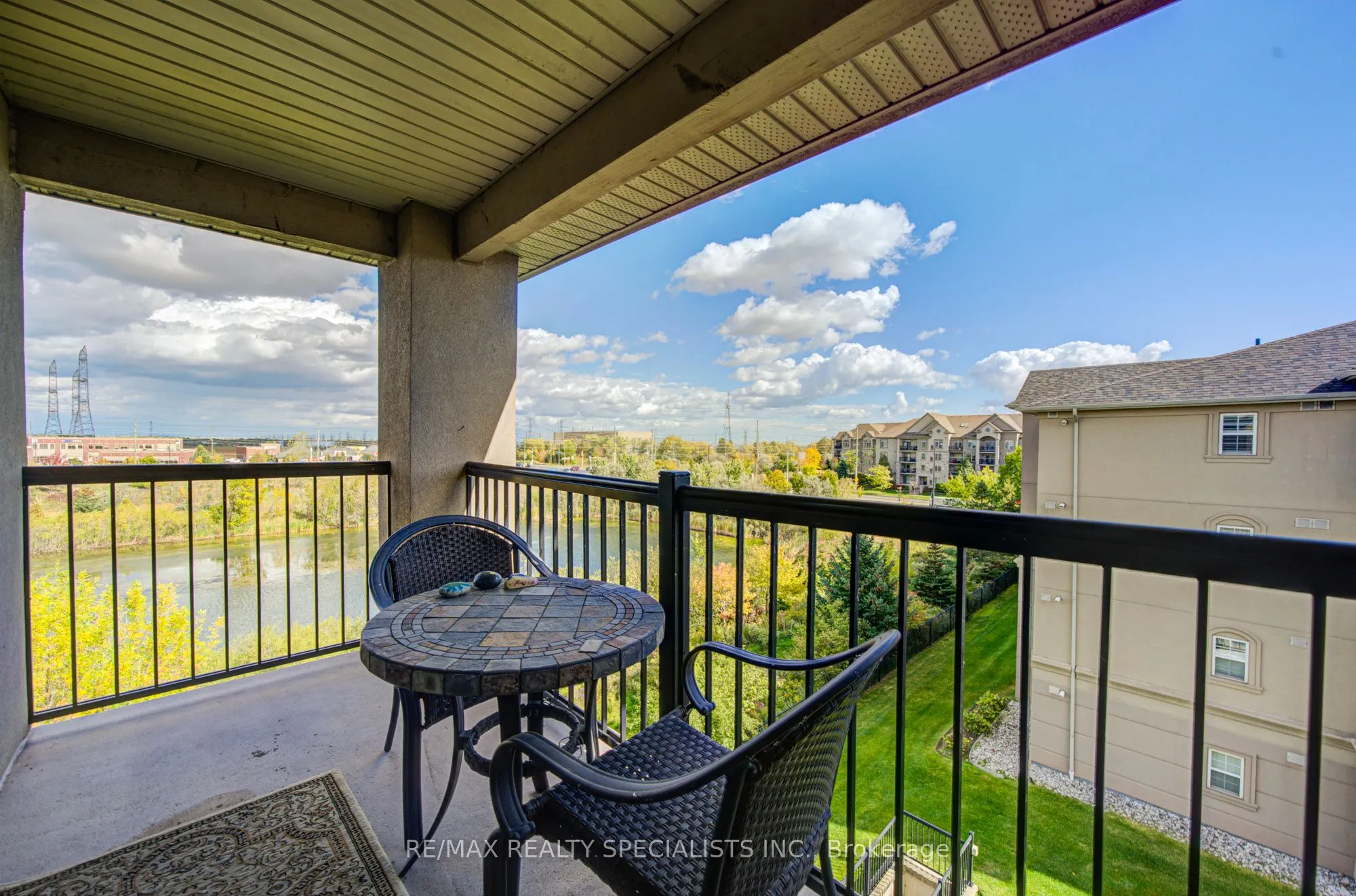 1483 Maple Avenue #414