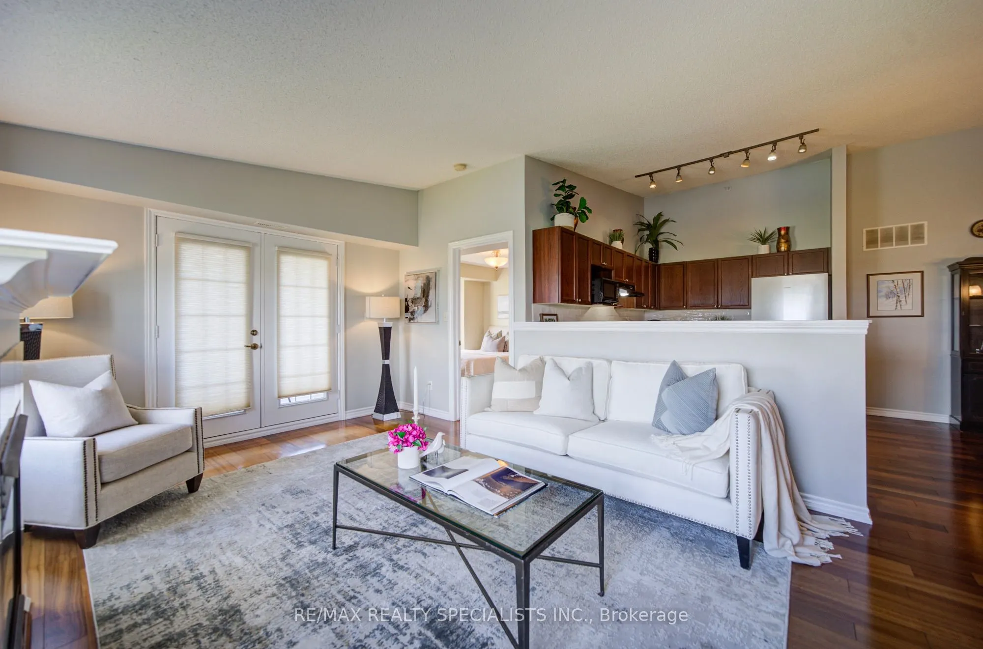1483 Maple Avenue #414