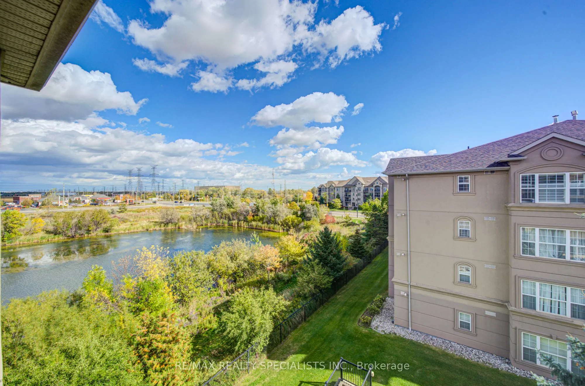 1483 Maple Avenue #414