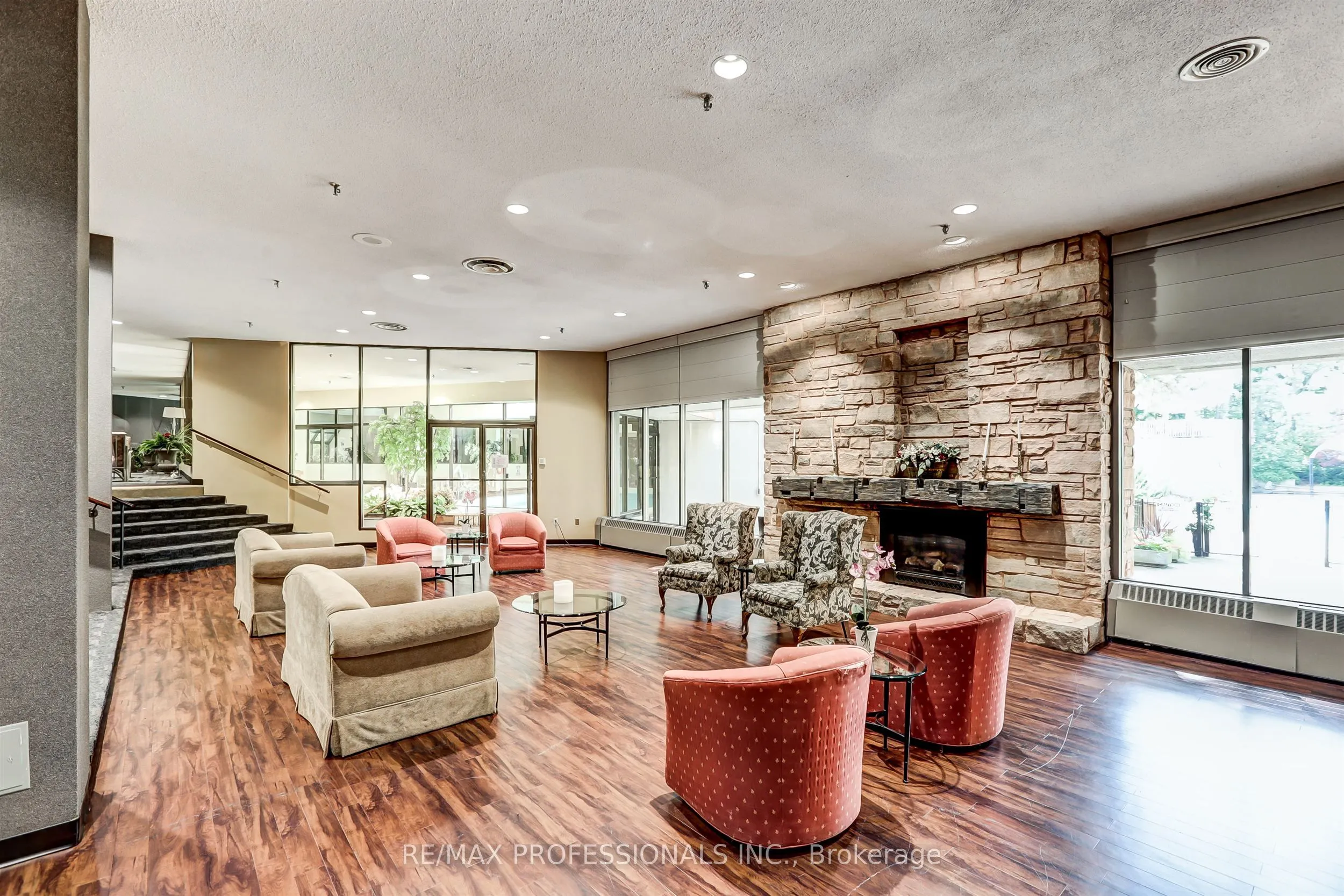 2000 Islington Avenue #1807