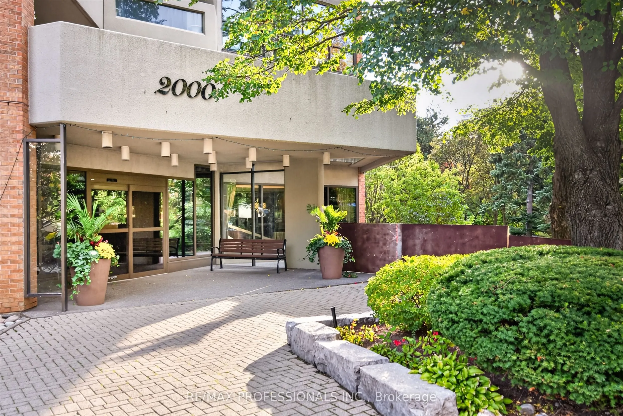 2000 Islington Avenue #1807