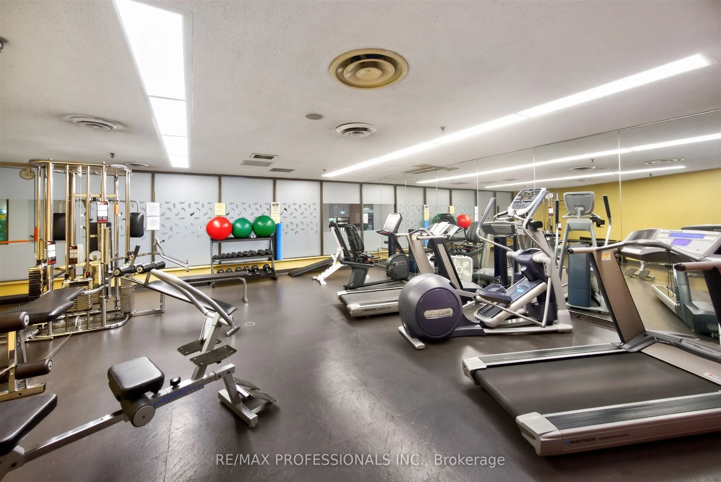 2000 Islington Avenue #1807