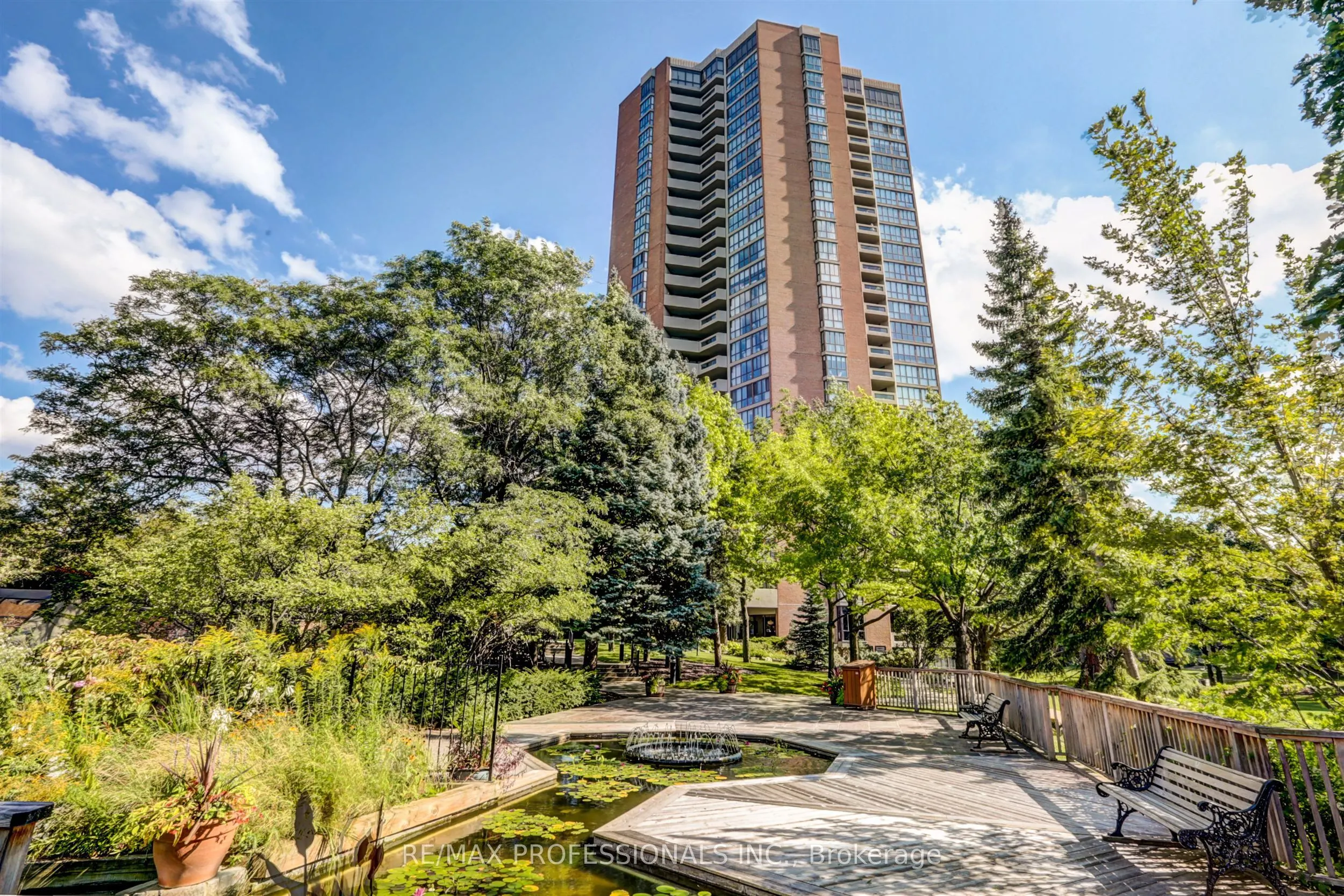 2000 Islington Avenue #1807