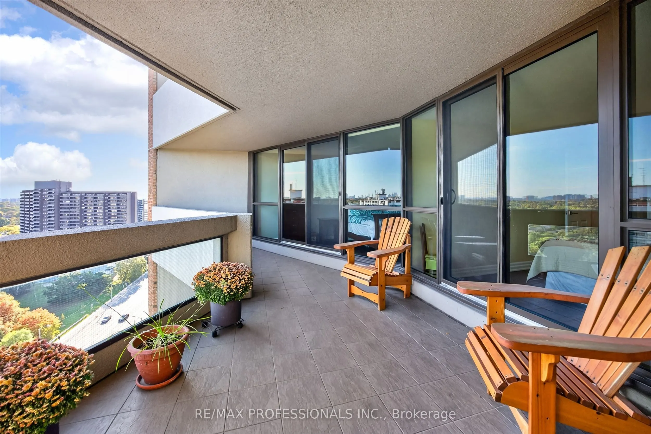 2000 Islington Avenue #1807
