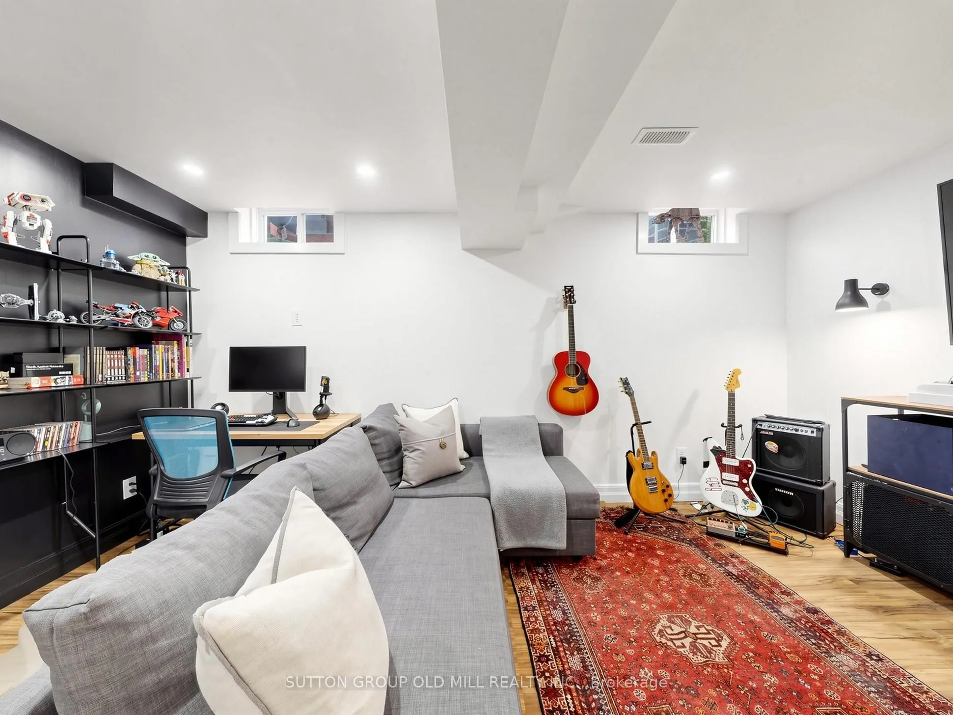 42 Bell Manor Drive