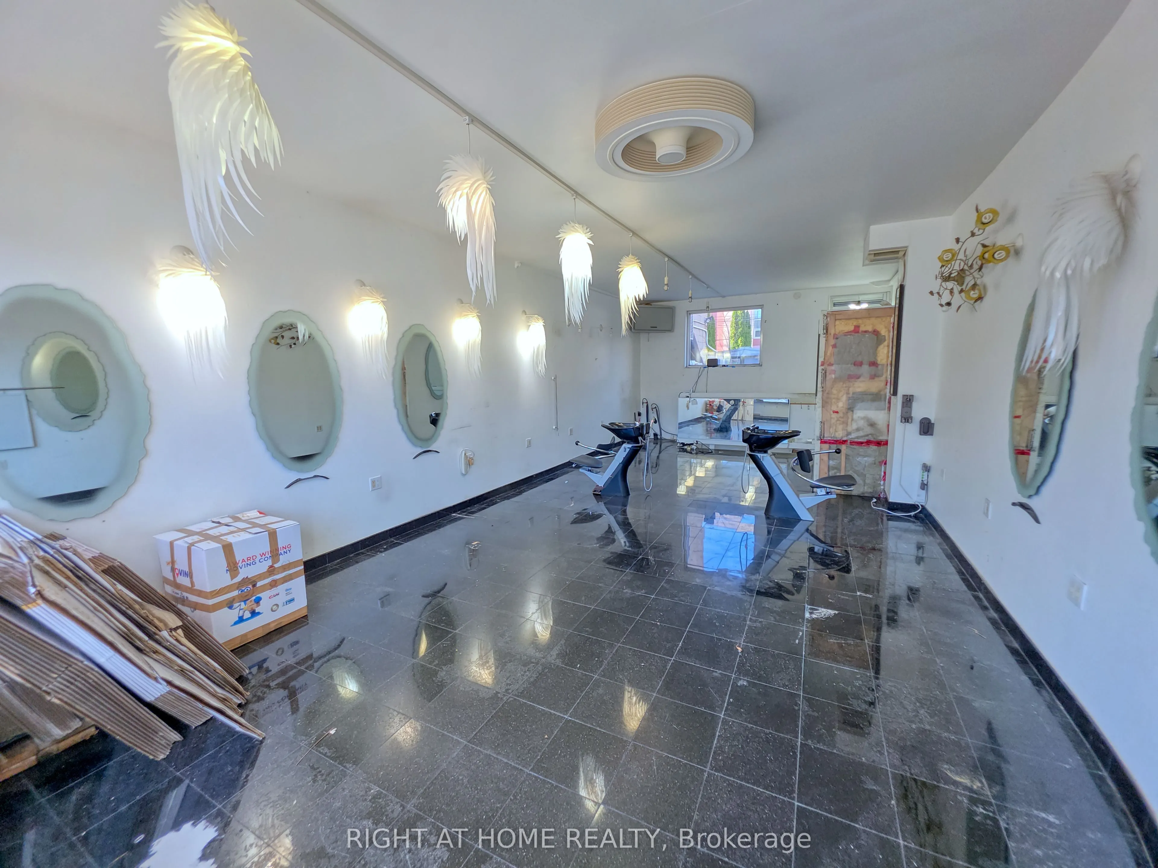 3446 Lake Shore Boulevard W