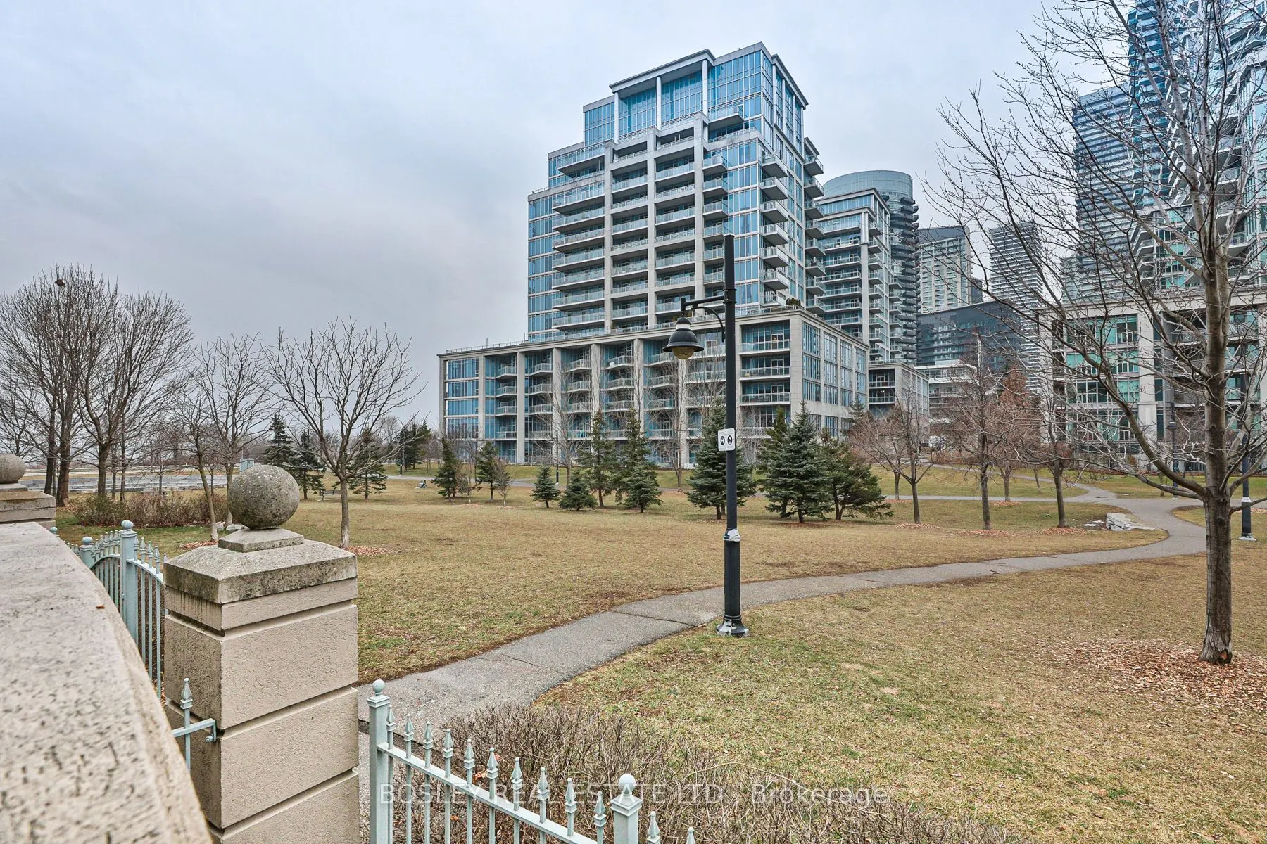 2111 Lake Shore Boulevard W #1512