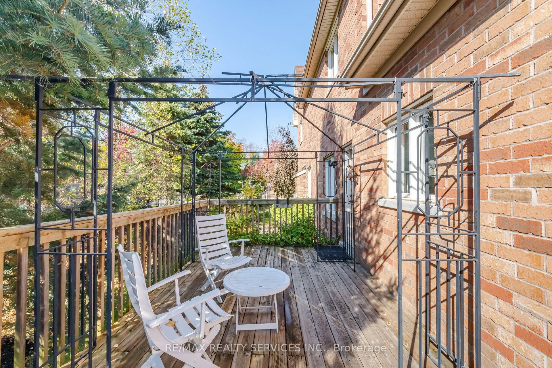 76 North Riverdale Drive