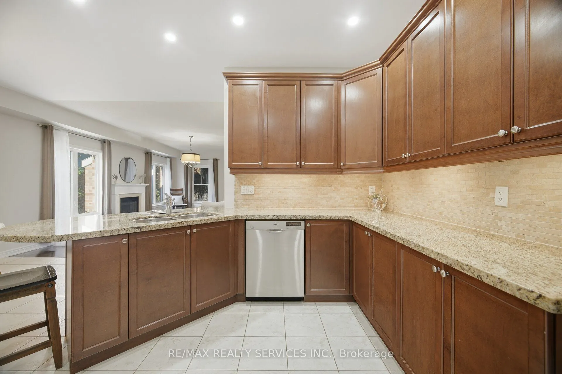 76 North Riverdale Drive