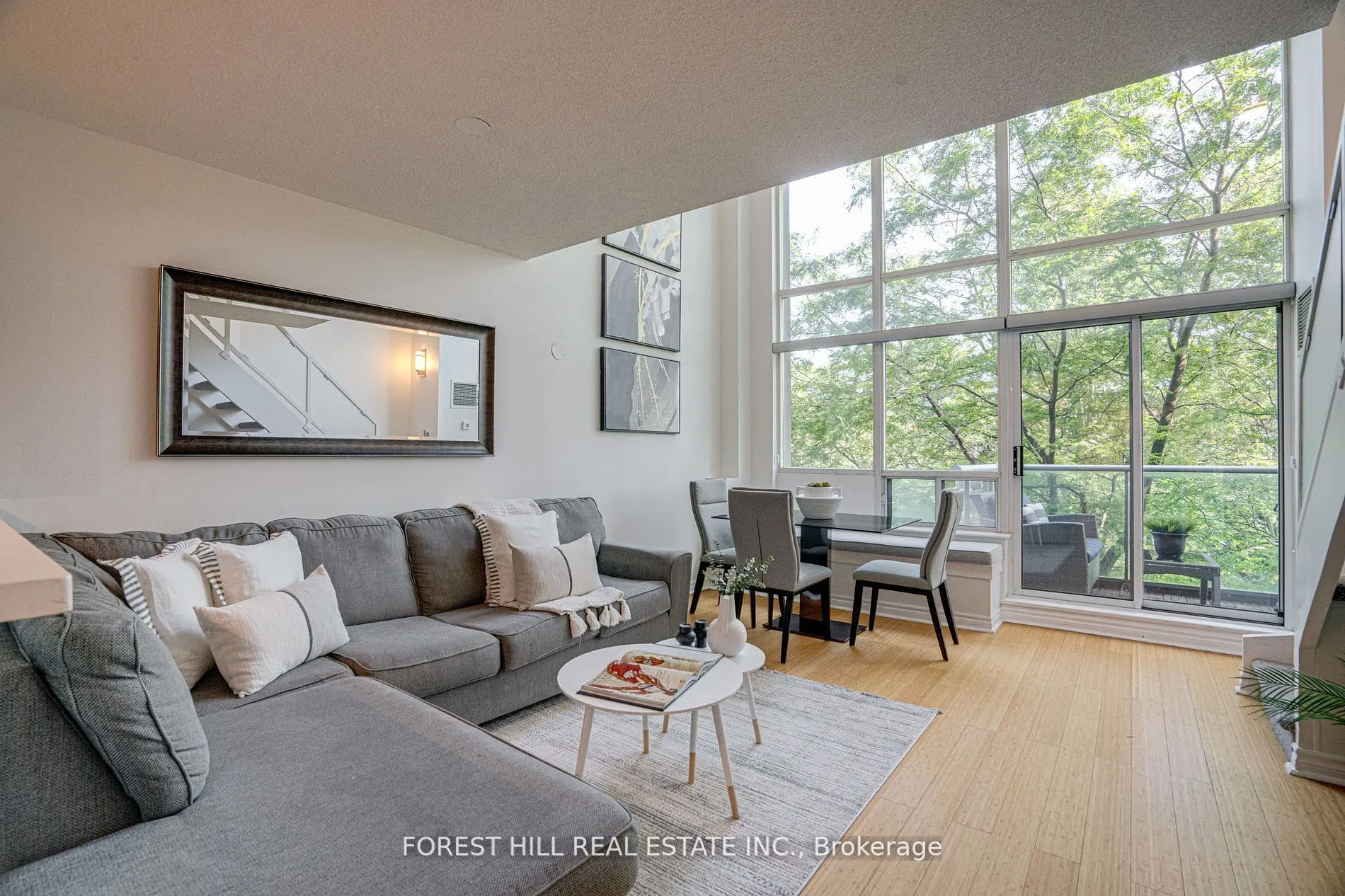 200 Manitoba Street #212