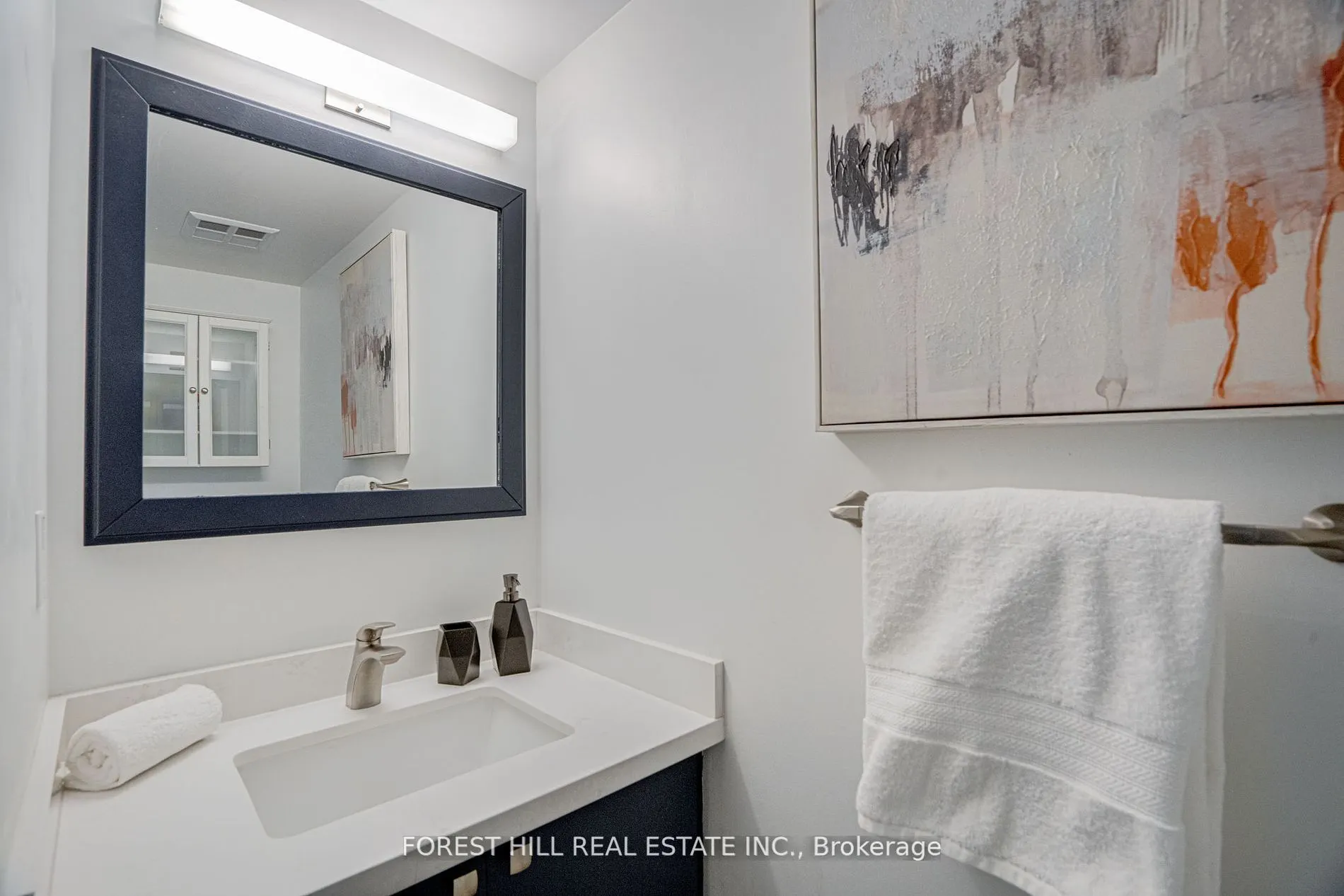 200 Manitoba Street #212