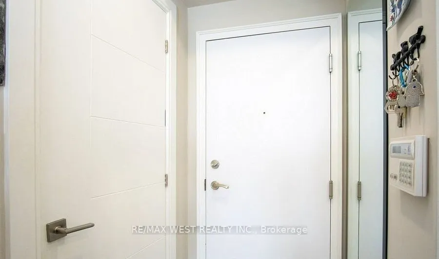 2261 Lake Shore Boulevard W #NPH7