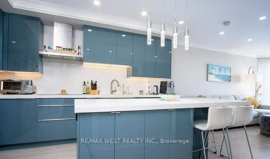2261 Lake Shore Boulevard W #NPH7