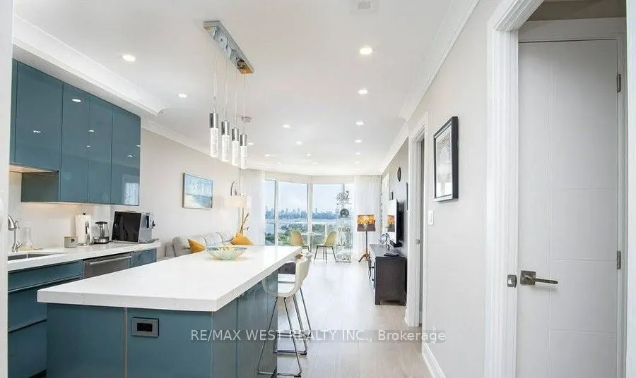 2261 Lake Shore Boulevard W #NPH7