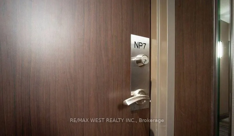 2261 Lake Shore Boulevard W #NPH7