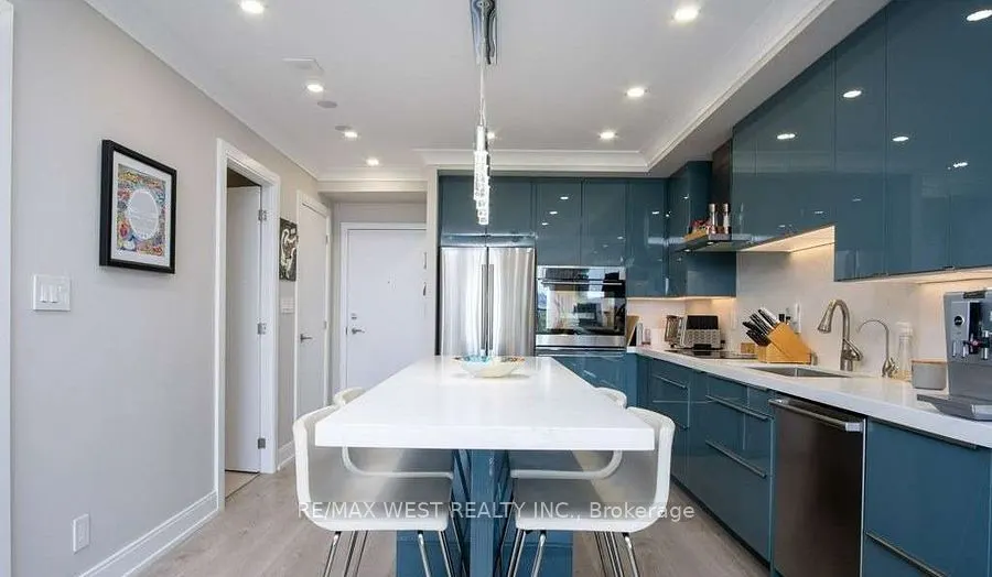 2261 Lake Shore Boulevard W #NPH7