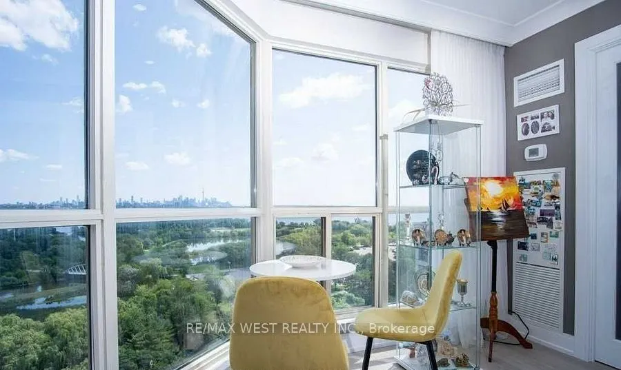 2261 Lake Shore Boulevard W #NPH7